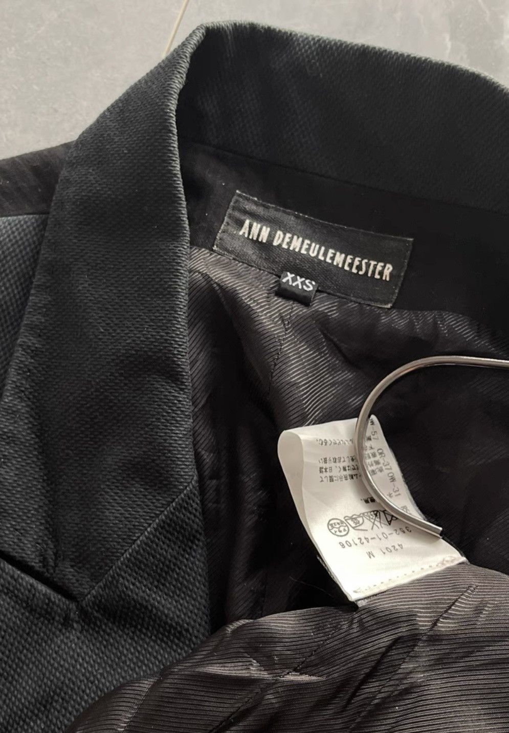 Ann Demeulemeester Ann Demeulemeester｜Double-breasted vest with peaked lapels Size 34S - 5 Thumbnail