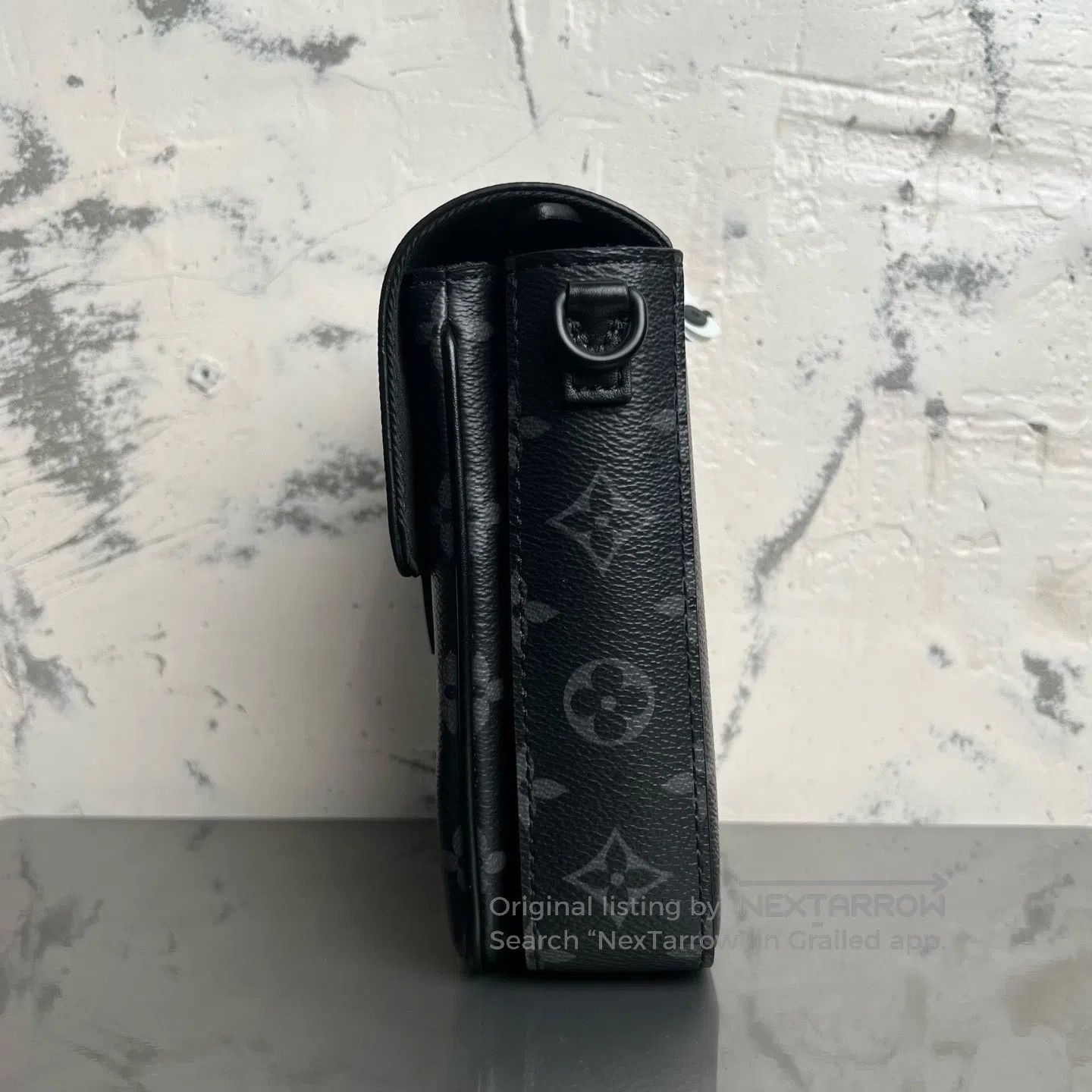 Louis Vuitton Louis Vuitton S-lock magnetic buckle closure Single-should Size ONE SIZE - 3 Thumbnail