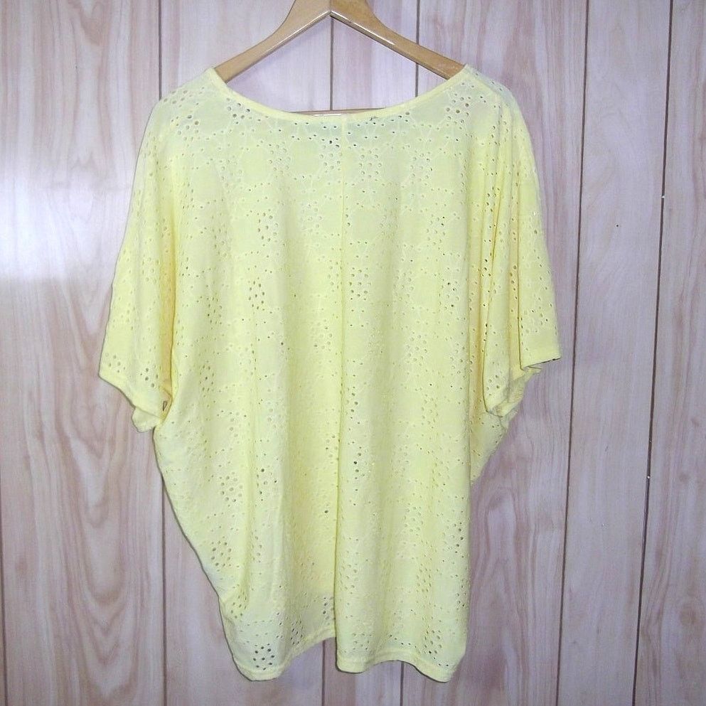 Other Carolyn Taylor Floral Eyelet Oversized Poncho Blouse L Size L / US 10 / IT 46 - 2 Thumbnail