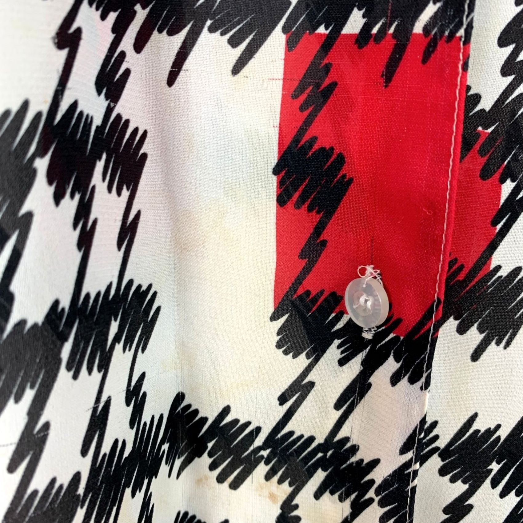 Vintage VINTAGE Shapely Shirt 80s White Geometric Silky Button Up Camp 14 Mens Size XL / US 12-14 / IT 48-50 - 4 Thumbnail