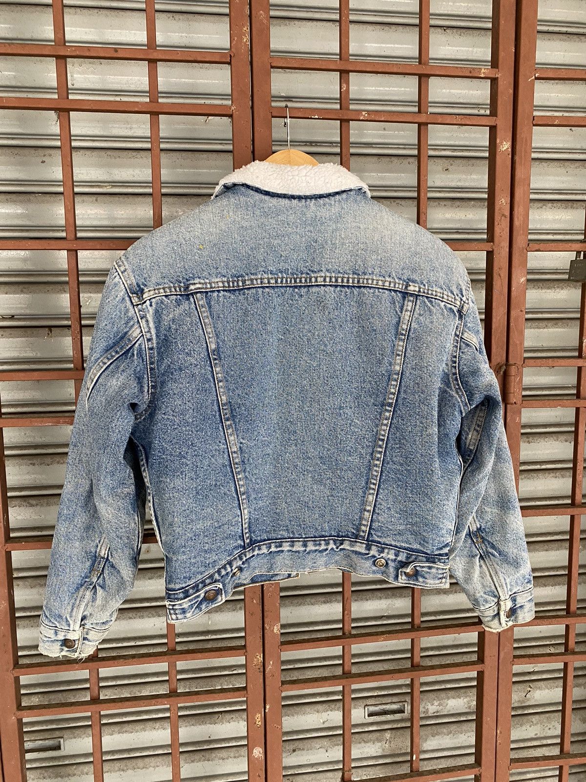 Levi's Vintage Levi's Denim Jacket Sherpa Lined Size M / US 6-8 / IT 42-44 - 8 Thumbnail