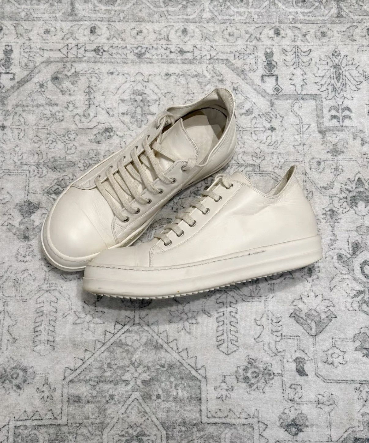 Rick Owens Rick Owens white low-top Converse, white cowhide leather Size US 8.5 / EU 41-42 - 4 Thumbnail