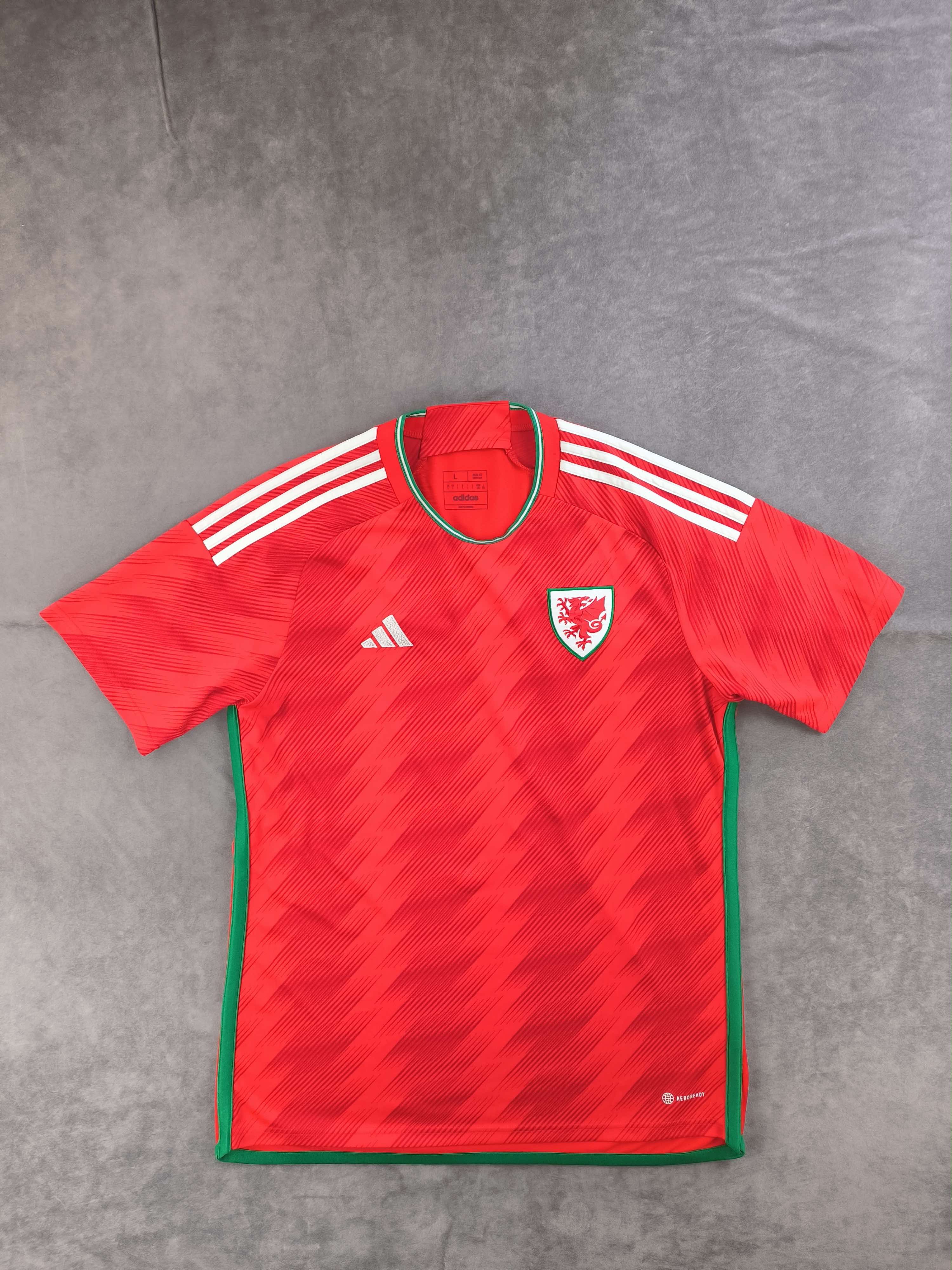 Adidas Wales 2022-24 Adidas home football jersey shirt size L Size US L / EU 52-54 / 3 - 1 Thumbnail