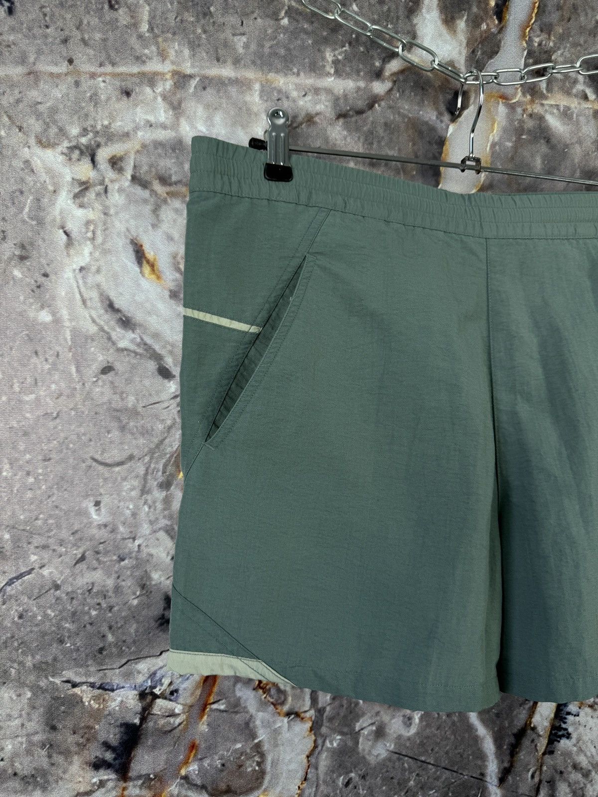 Adidas × Puma × Vintage Men’s Adidas Shorts Sportswear Size Small Size US 32 / EU 48 - 2 Thumbnail