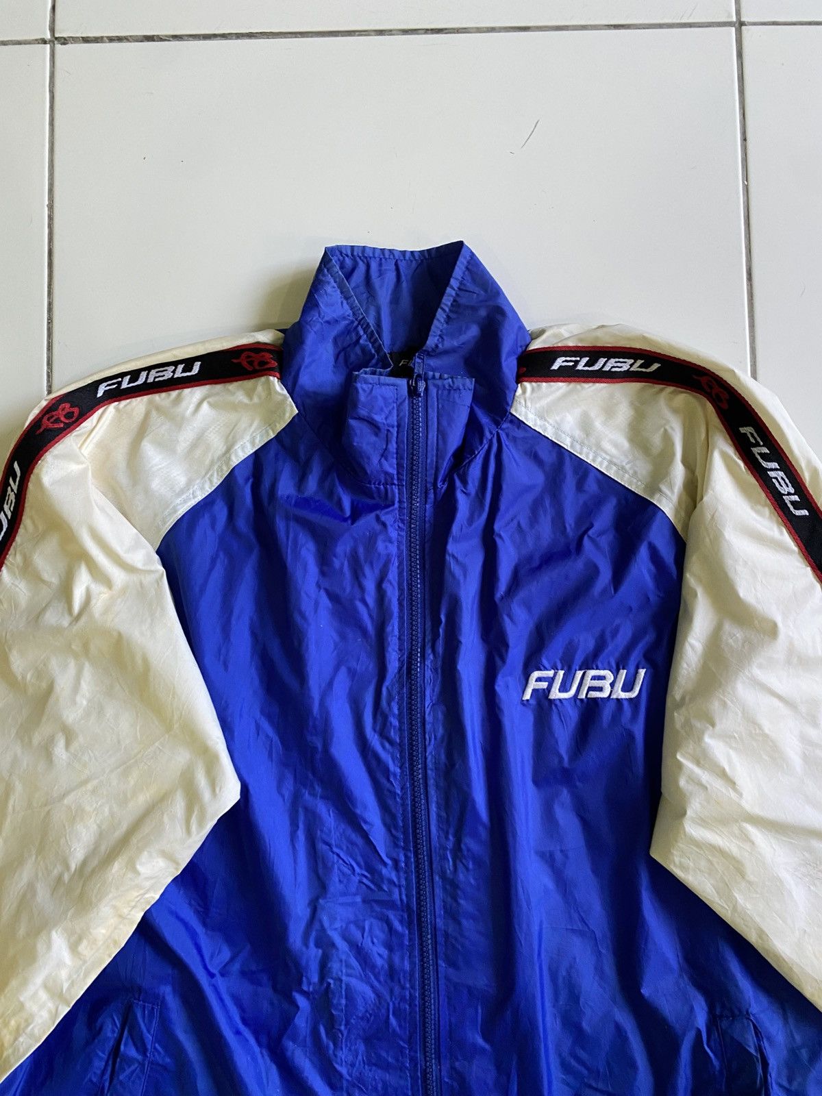 Fubu × Rap Tees Vintage Fubu Sports Spell out Windbreaker Jacket Size US L / EU 52-54 / 3 - 8 Thumbnail