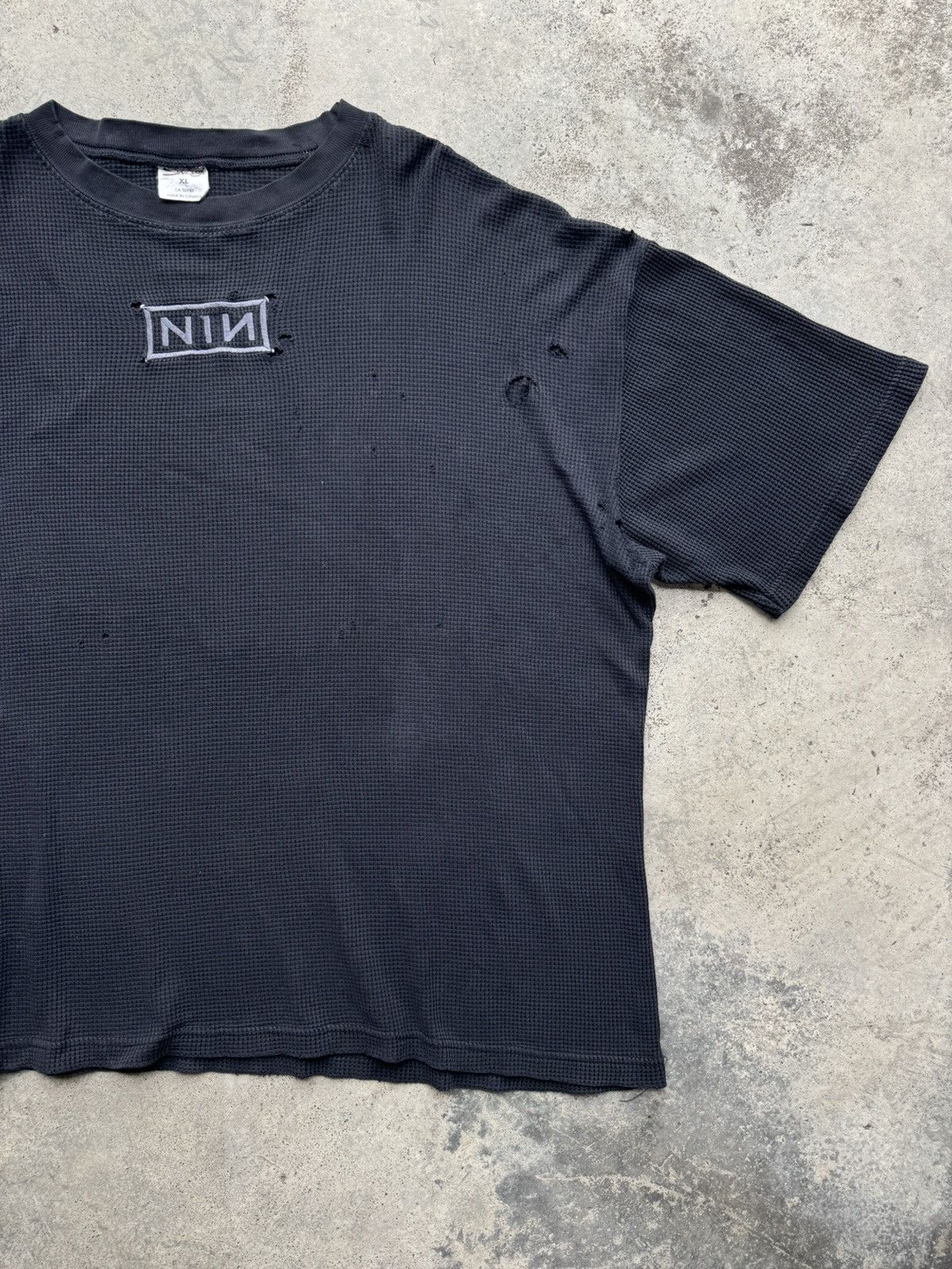 Band Tees Vintage nine inch nails NIN thermal shirt Size US XXL / EU 58 / 5 - 3 Thumbnail