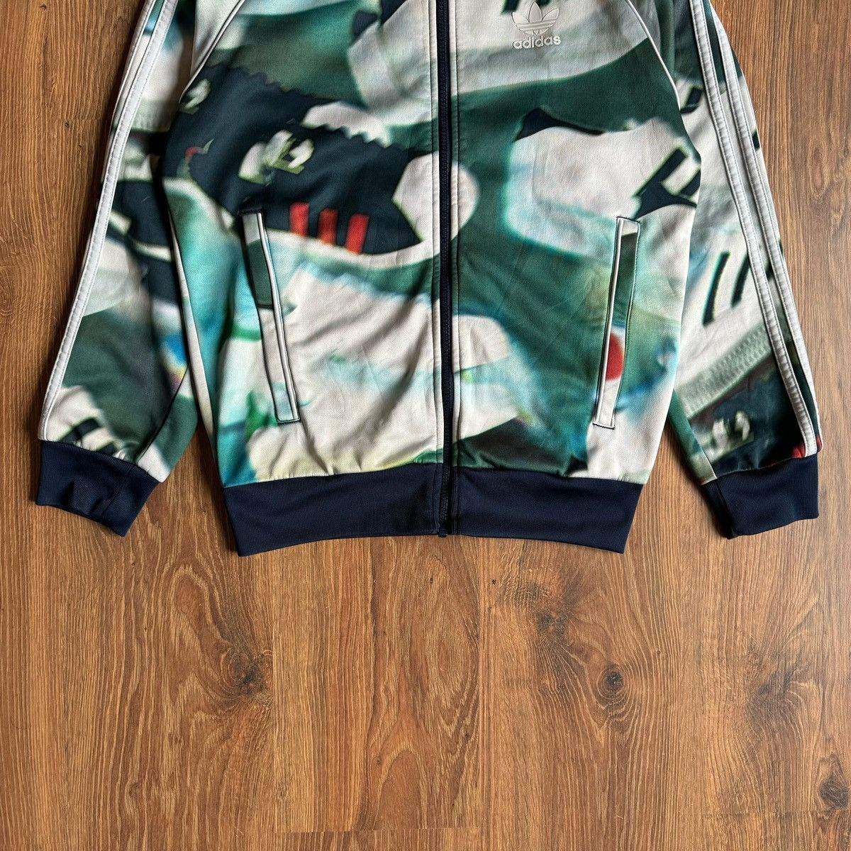 Adidas Adidas Superstar Overprint Graphic Track Top Jacket Size US S / EU 44-46 / 1 - 3 Thumbnail