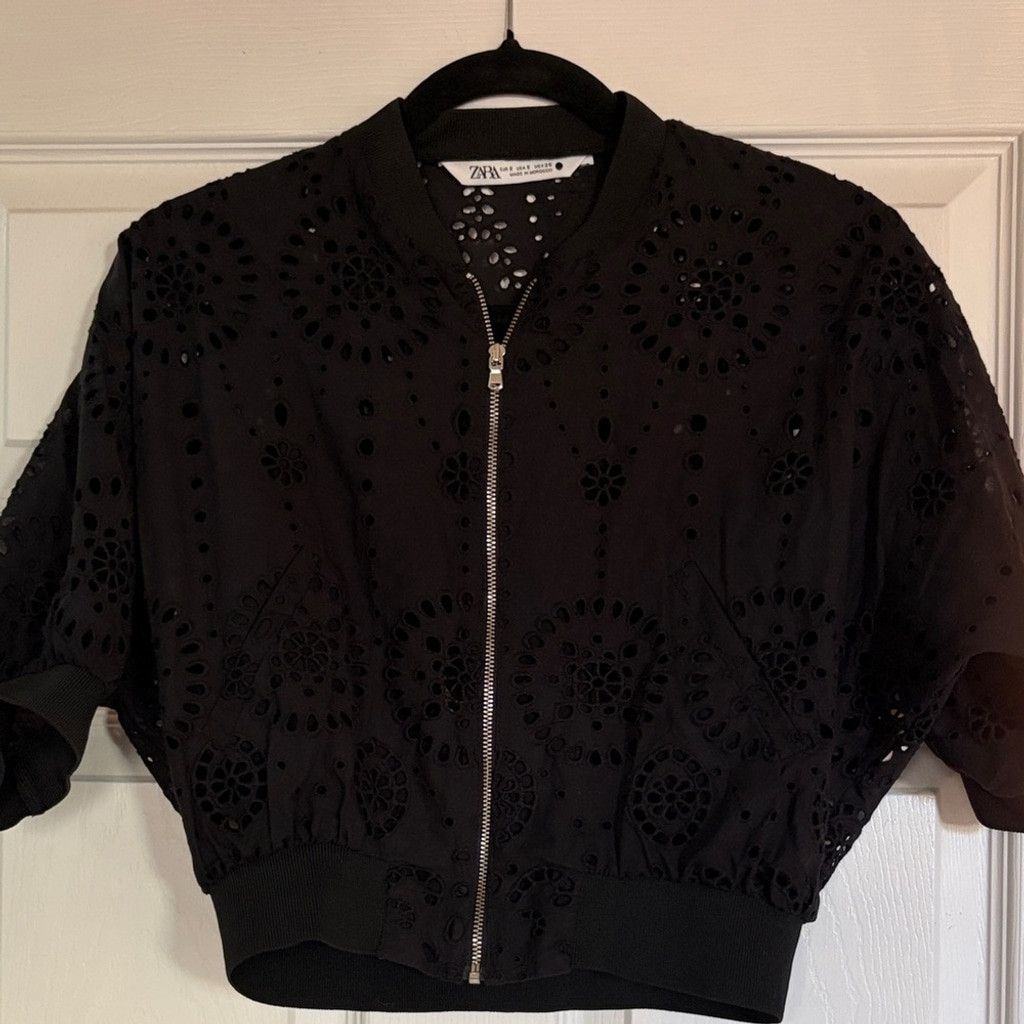 Zara Zara Embroidered Eyelet Bomber Jacket | EUC | Sz S Size S / US 4 / IT 40 - 4 Thumbnail