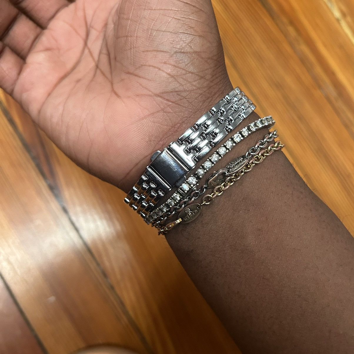 Vintage Vintage 90s vintage retro luxury style quartz silver watch Size ONE SIZE - 5 Thumbnail