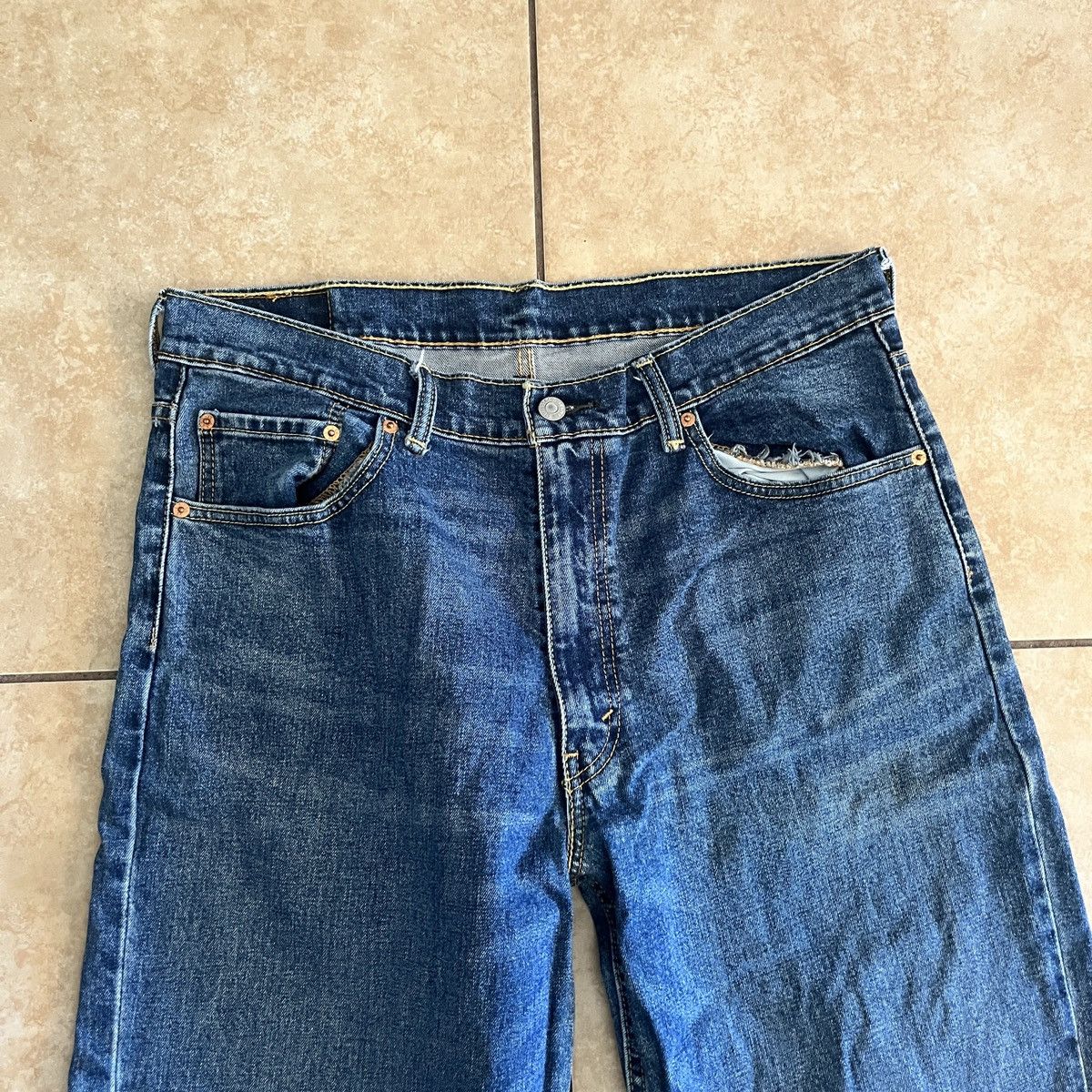 Levi's × Vintage Levi’s 550 Jeans Size US 36 / EU 52 - 2 Thumbnail