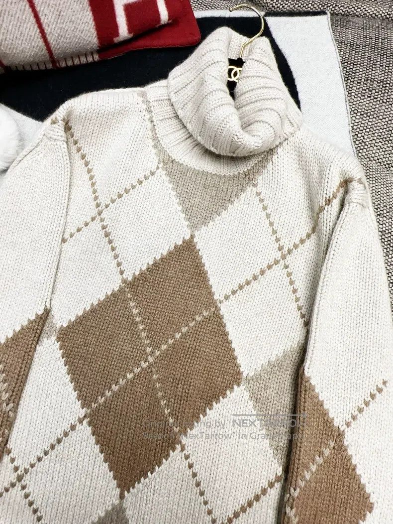 Loro Piana Loro Piana Khaki Diamond Pattern High Neck Long Sleeve Swe Size L / US 10 / IT 46 - 2 Thumbnail