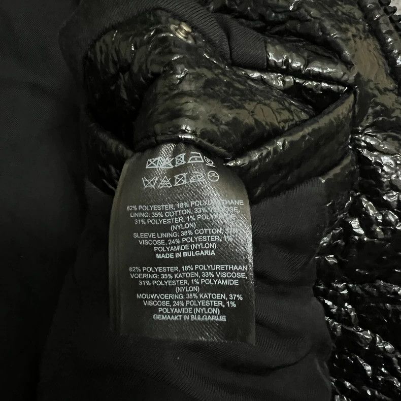 Dries Van Noten Dries Van Noten Black oil waxed pleated shiny jacket Size US XL / EU 56 / 4 - 4 Thumbnail