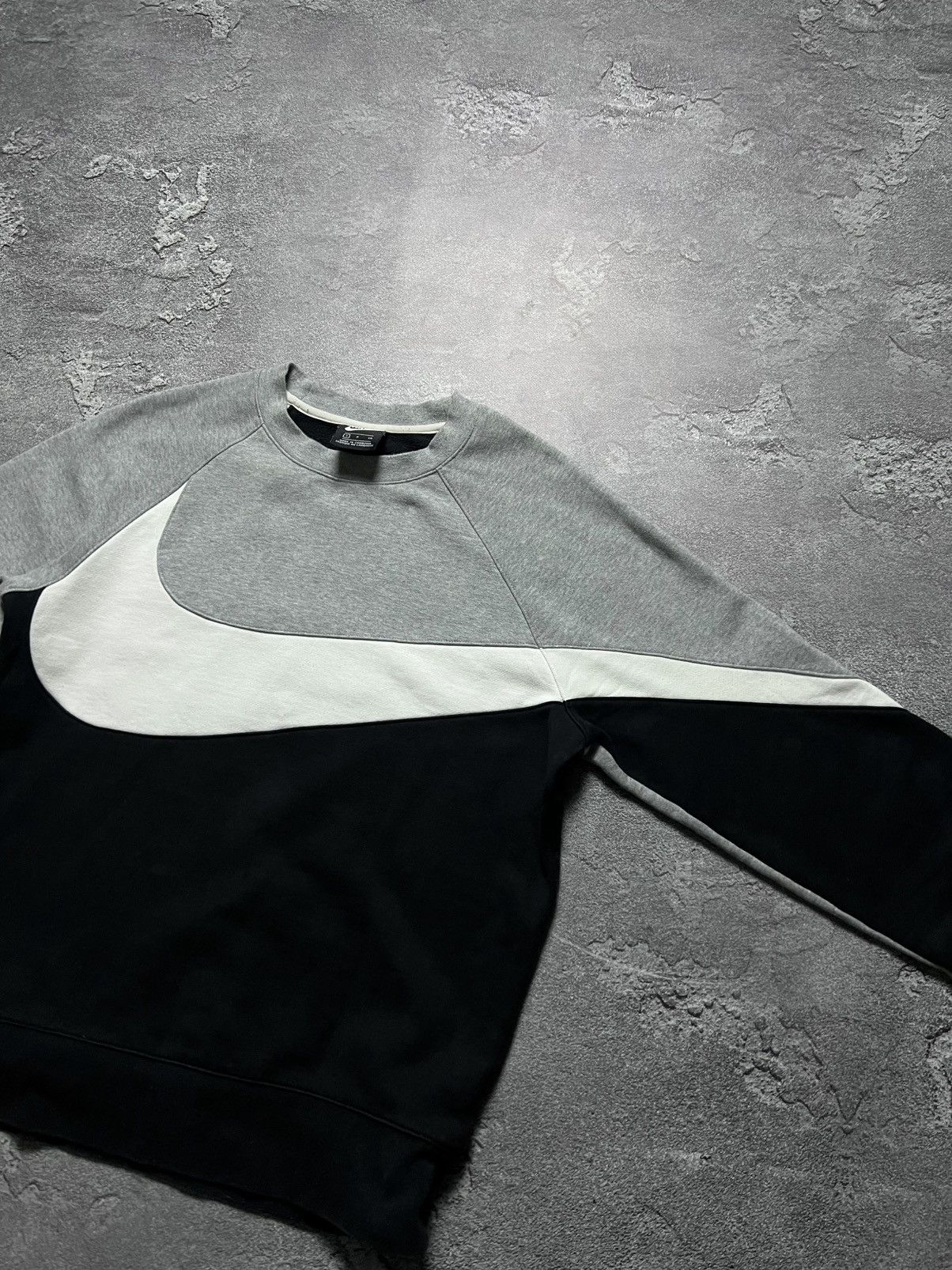 Nike Vintage Nike Big Swoosh Striped Sweatshirt Side Stripe M Size US M / EU 48-50 / 2 - 5 Thumbnail