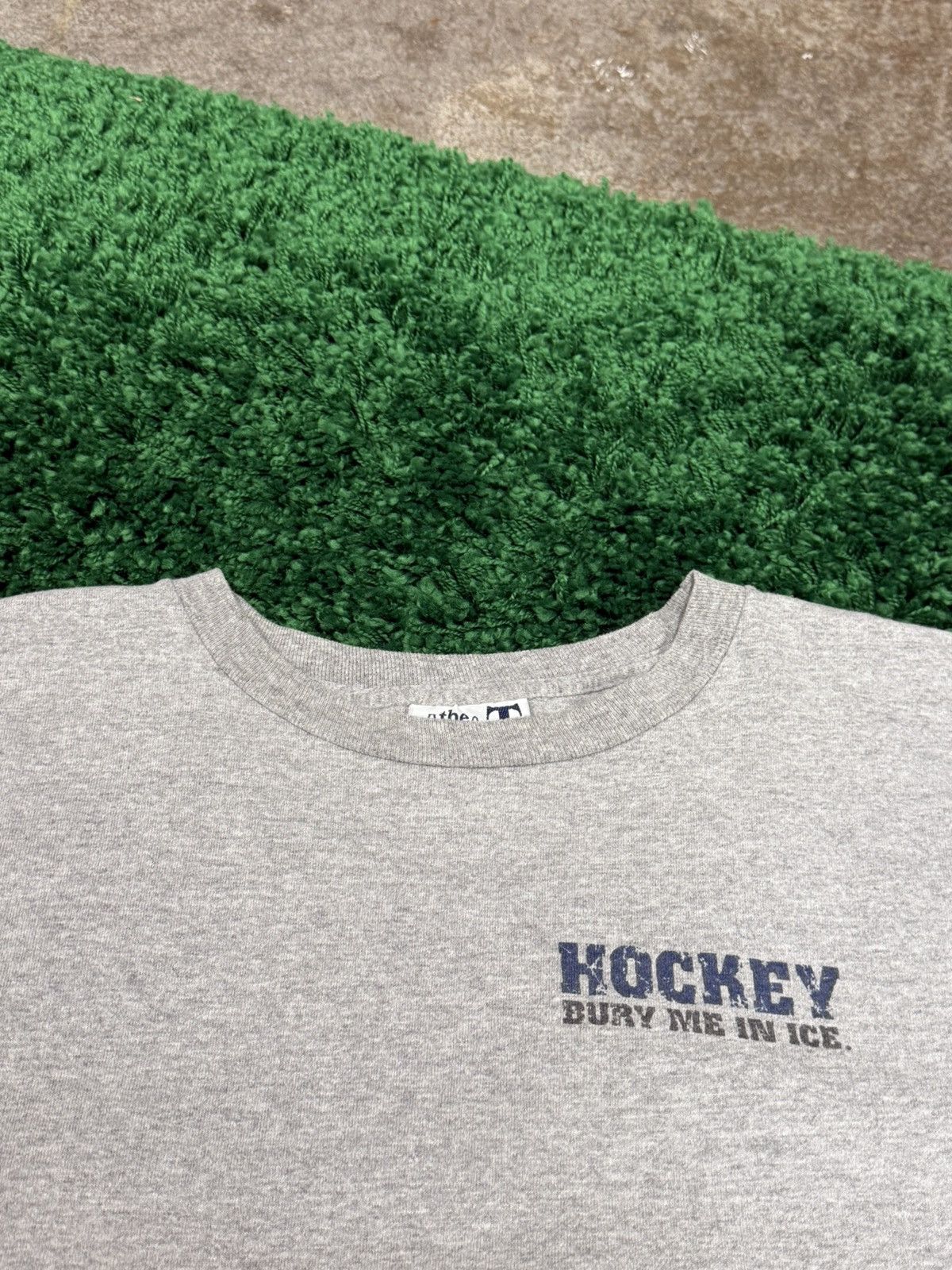 Vintage RARE BURY ME IN ICE Hockey Y2K Logo Tee Grey Large Size US L / EU 52-54 / 3 - 1 Thumbnail