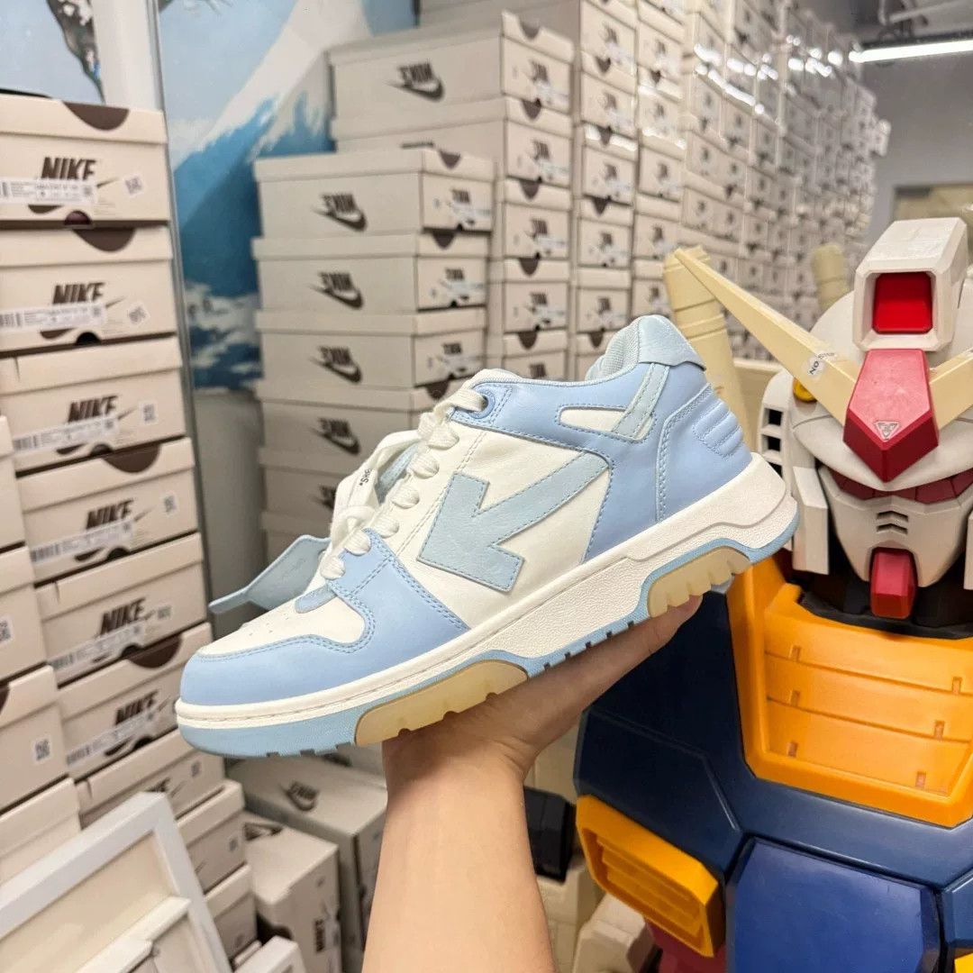 Off-White Off-White Blue Lowtop Sneakers 7.5 Men Size US 7.5 / EU 40-41 - 1 Thumbnail