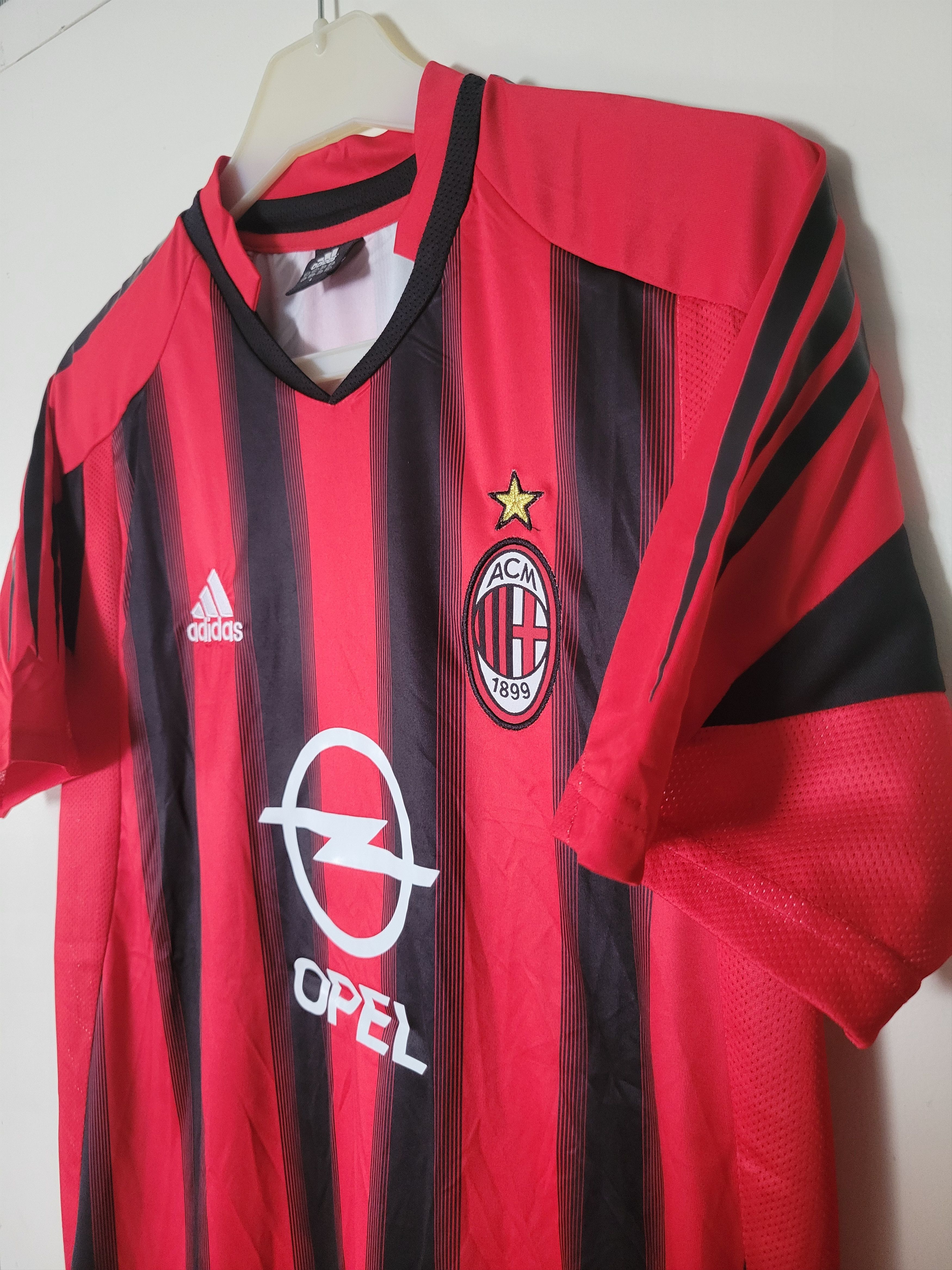 Other AC Milan 2004-2005 Kaka' 22 Vintage Retro Football Jersey Size US L / EU 52-54 / 3 - 6 Thumbnail