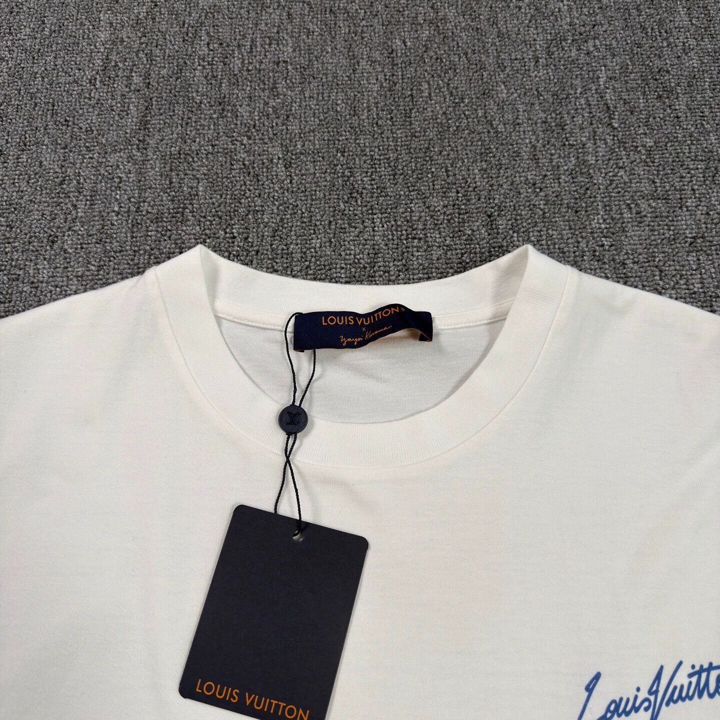 Louis Vuitton LV x Yayoi Kusama Pumpkin White Tee M Like New Size US M / EU 48-50 / 2 - 3 Thumbnail