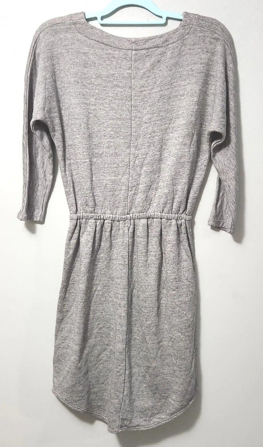 Old Navy Old Navy Dress Small Jersey Grey Scoop Hem Sheath 3/4 Sleeve Size S / US 4 / IT 40 - 2 Thumbnail