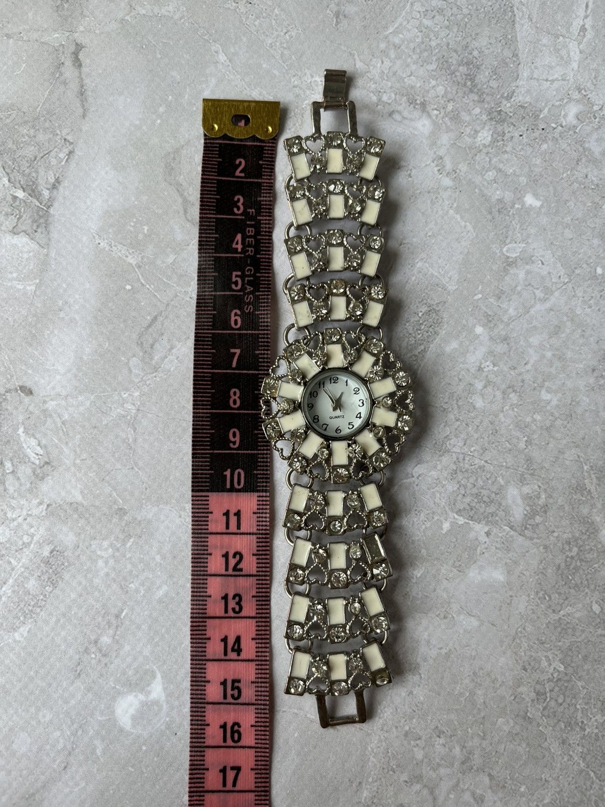 Jewelry × Vintage Elegant Women’s Watch with Swarovski Crystals Bracelet Size ONE SIZE - 15 Thumbnail