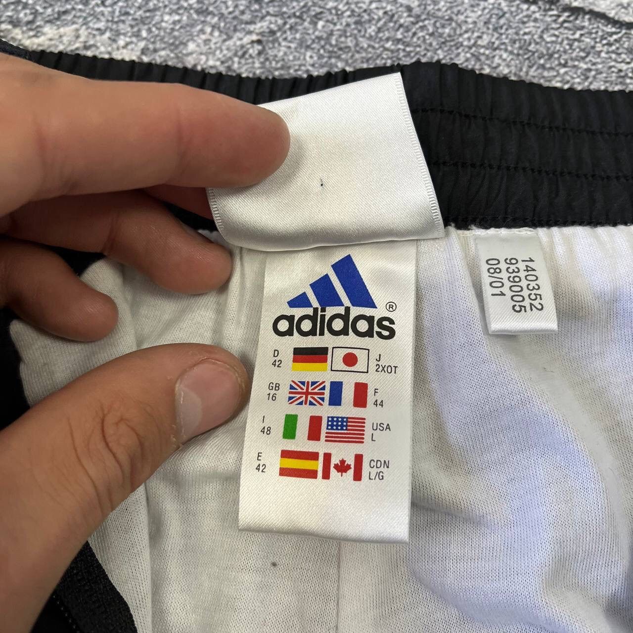 Adidas Vintage 90s Adidas Nylon Windbreaker Track Pants Men's Size US 35 - 5 Thumbnail