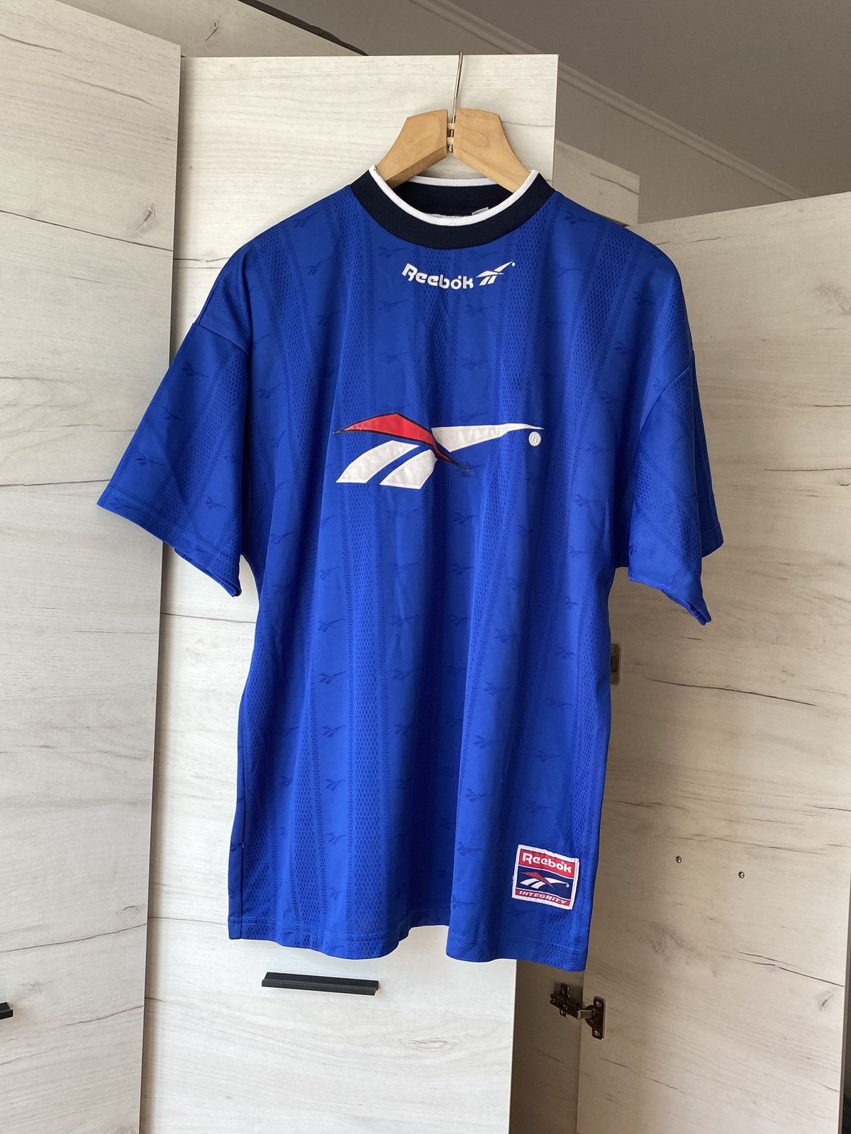 Reebok Vintage Reebok Blue Mesh Sports Jersey Shirt Size L Size US L / EU 52-54 / 3 - 1 Thumbnail
