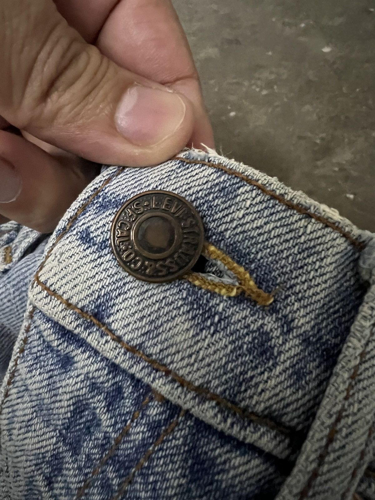 Levi's Vintage Levis Distressed Jean Size US 30 / EU 46 - 11 Thumbnail