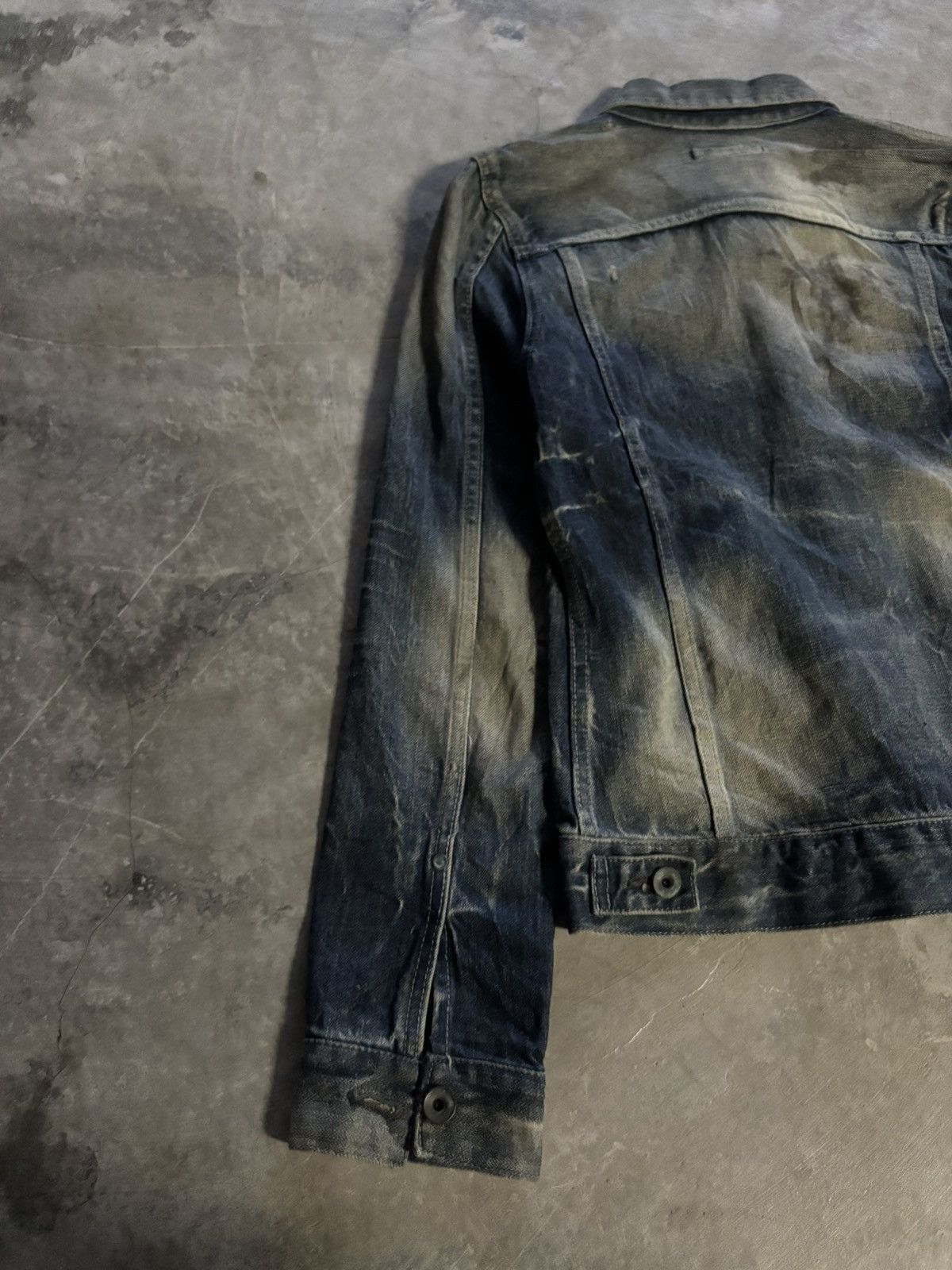 GOSTAR DE FUGA GOSTAR DE FUGA denim jacket trucker distressed mudwash oil Size US XS / EU 42 / 0 - 12 Thumbnail
