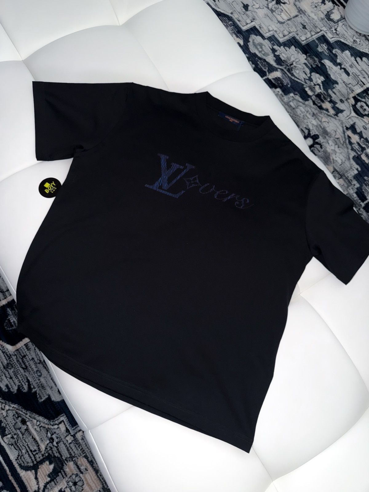 Louis Vuitton Louis Vuitton logo t shirt Size US L / EU 52-54 / 3 - 1 Thumbnail