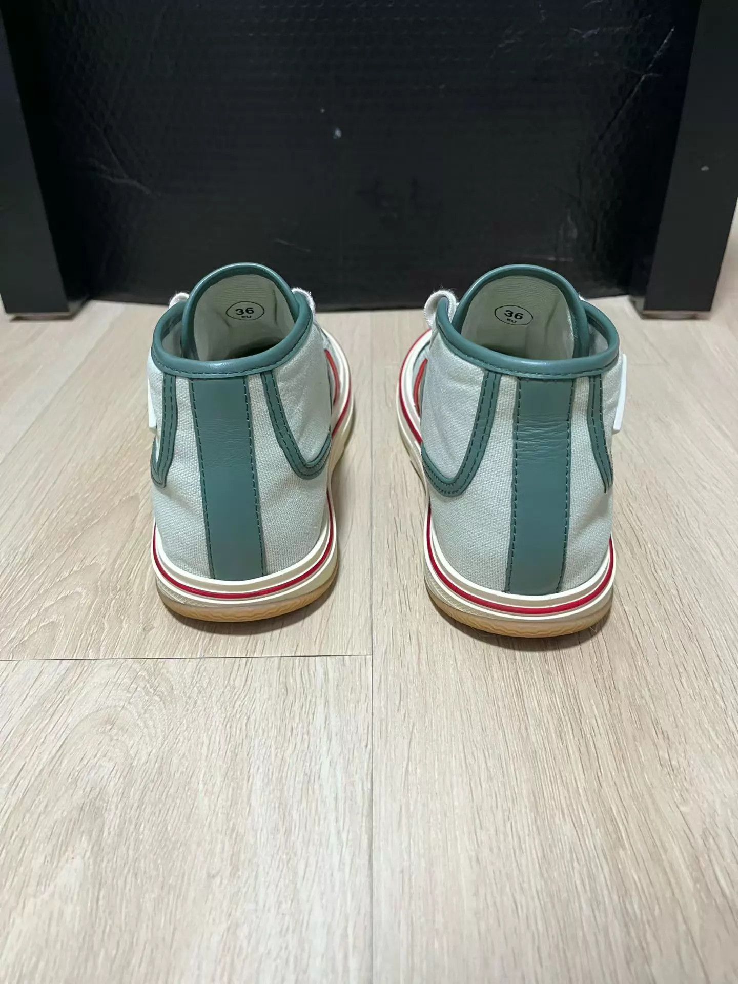 Bottega Veneta BOTTEGA VENETA Eliot Lt. Green LeatherCanvas 36 Worn Once Box Size US 5.5 / IT 35.5 - 3 Thumbnail