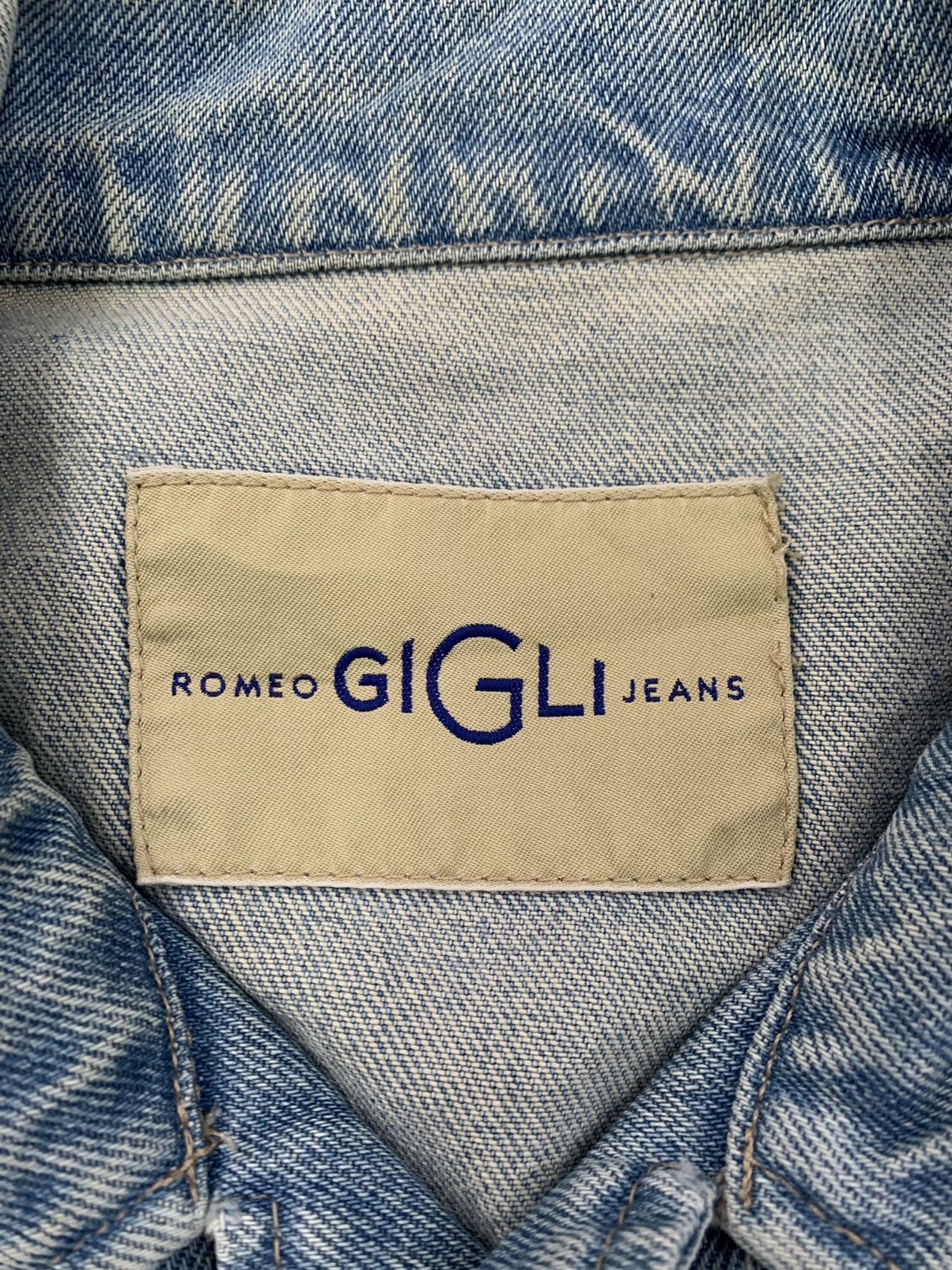 Romeo Gigli × Vintage Vintage Romeo Gigli Denim Jacket Made in Italy Size US S / EU 44-46 / 1 - 17 Thumbnail