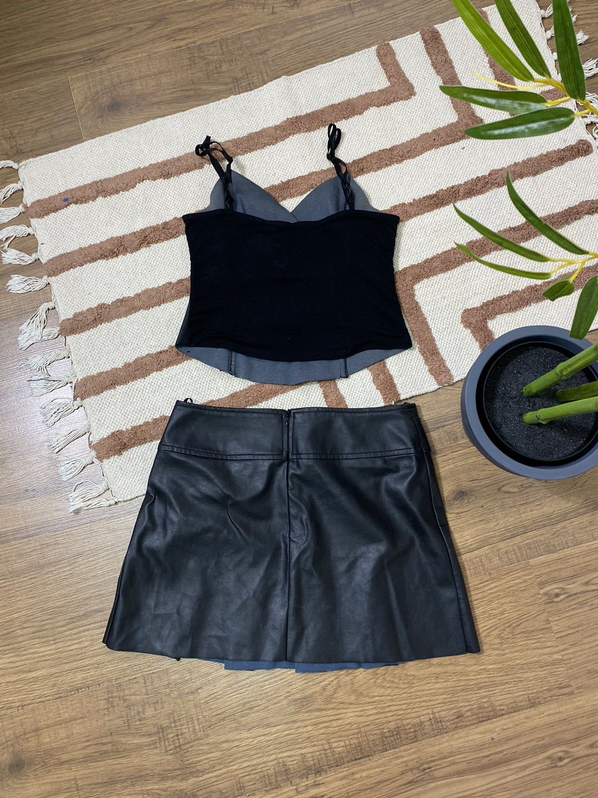 Morgan De Toi VINTAGE MORGAN FRANCE GRUNGE LEATHER SKIRT+TOP SET SUIT Size M / US 6-8 / IT 42-44 - 9 Thumbnail