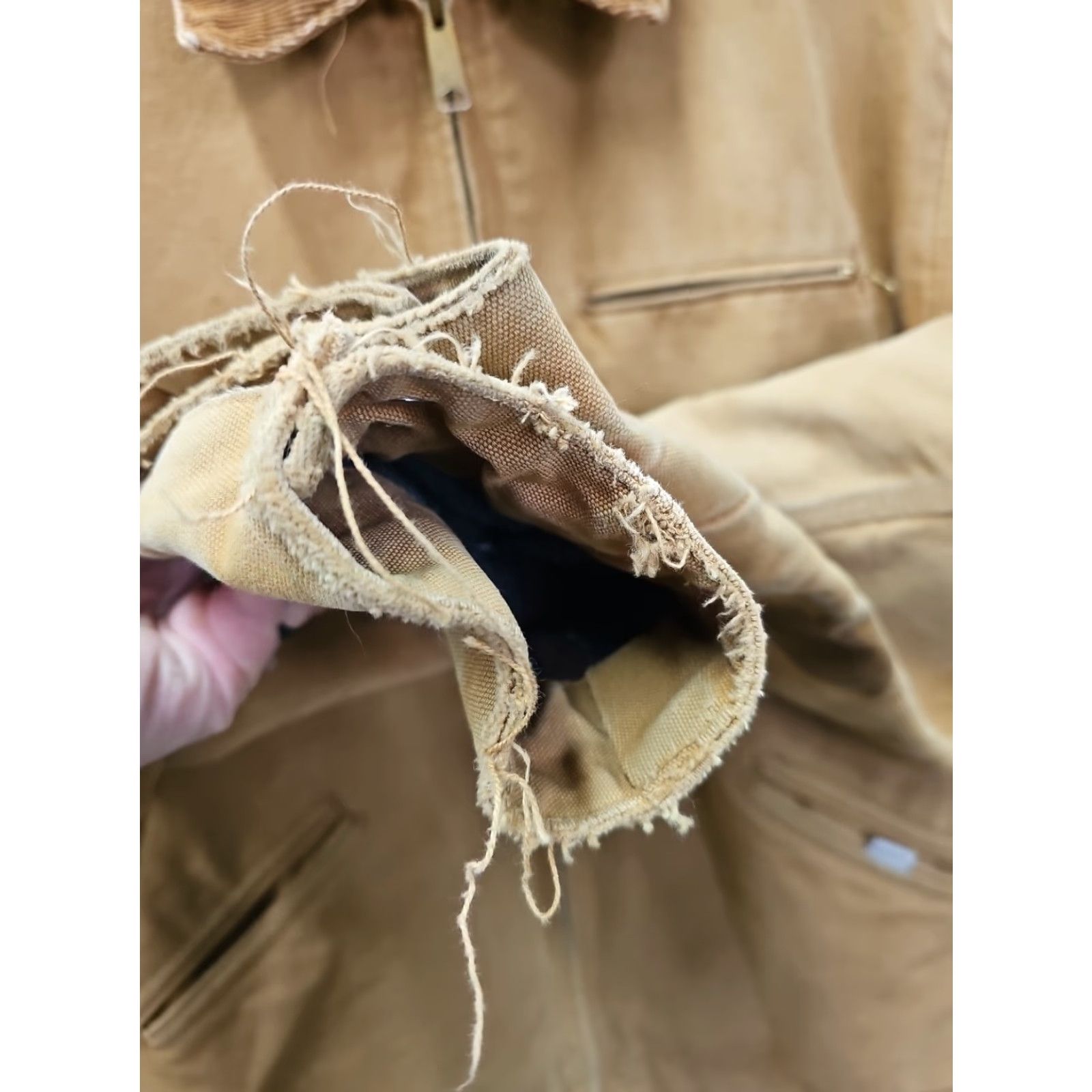 Carhartt VINTAGE Carhartt Jacket Shoulder? No - Use accurate: Carhartt J97 Jacket Mens 90s Workwear Brown L/XL Blanket Lined Distressed Faded USA Size US M / EU 48-50 / 2 - 6 Thumbnail
