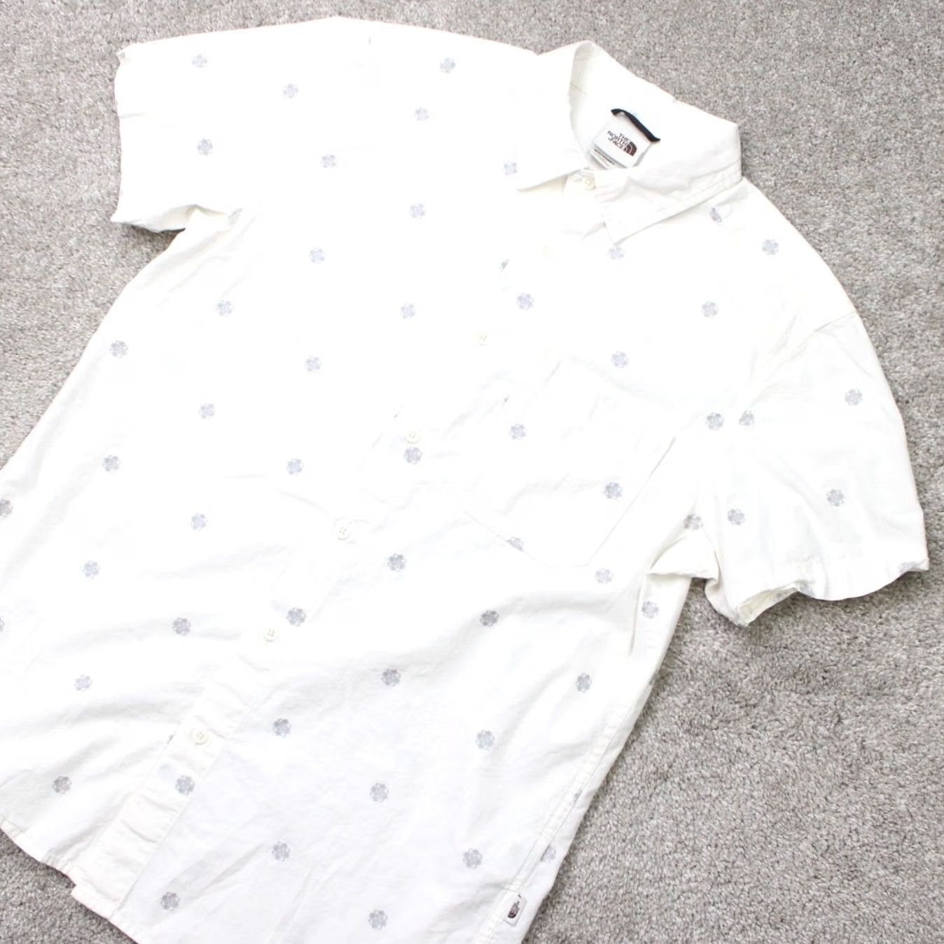 The North Face The North Face Shirt Mens Medium White Geometric Baytrail Jacquard Short Sleeve Size US M / EU 48-50 / 2 - 4 Thumbnail