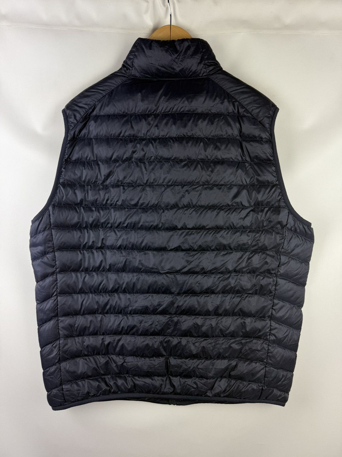 Uniqlo Uniqlo Men’s Micro Yarn Down Sleeveless Vest Jacket Size XL Size US XL / EU 56 / 4 - 10 Thumbnail