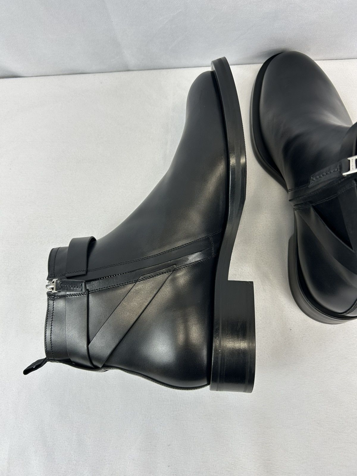 Givenchy Givenchy Lock Ankle Boots In Leather Size US 12 / EU 45 - 10 Thumbnail