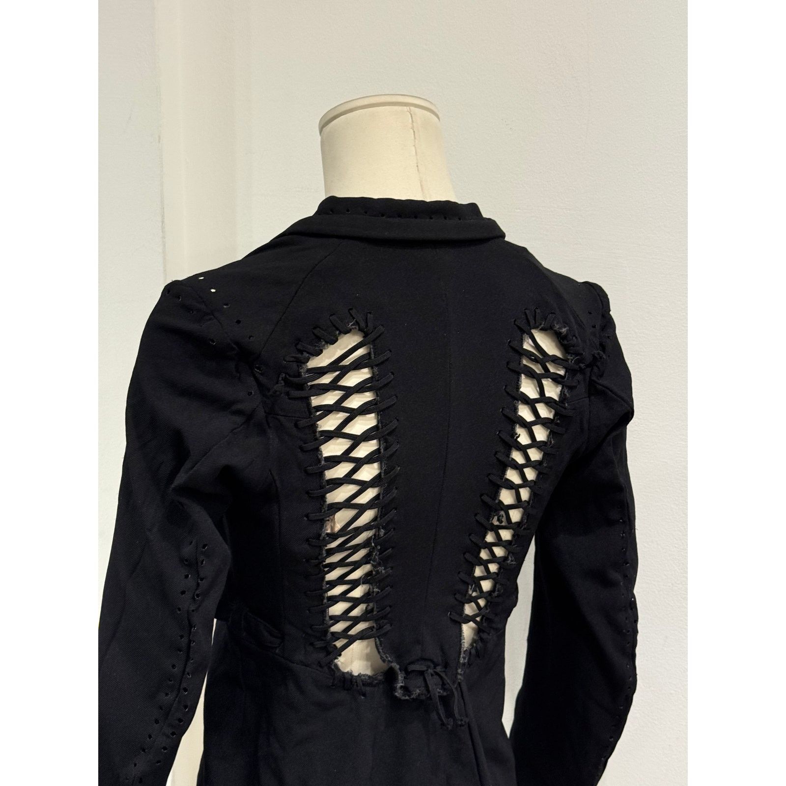 Comme des Garcons A/W 2004 Comme des Garçons deconstructed lace-up jacket Size US S / EU 44-46 / 1 - 4 Thumbnail