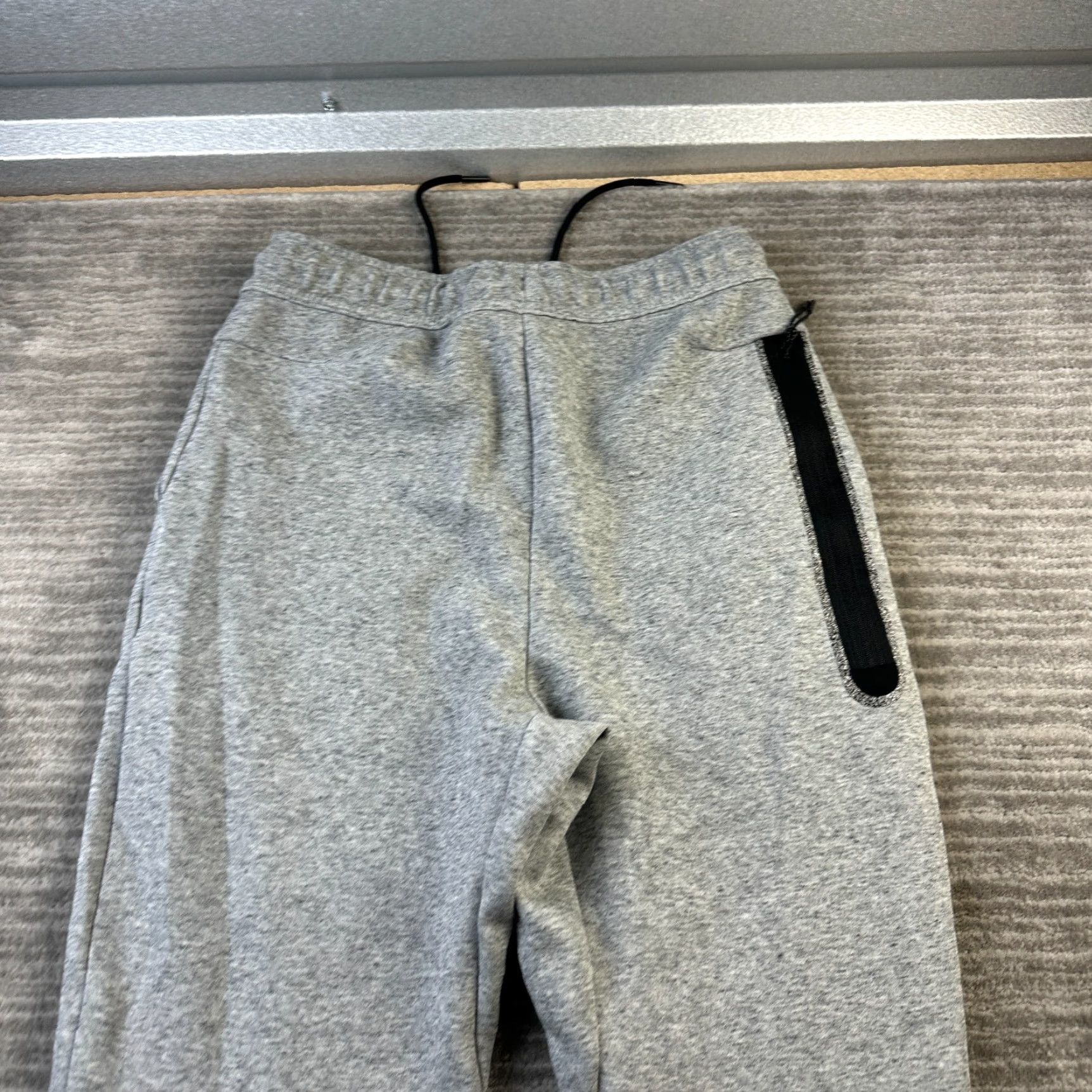 Nike Nike Tech Fleece Pants Joggers Slim Cross Training Gym & Running Black? Gray? (Need to stick to original words only) Size US 29 - 6 Thumbnail