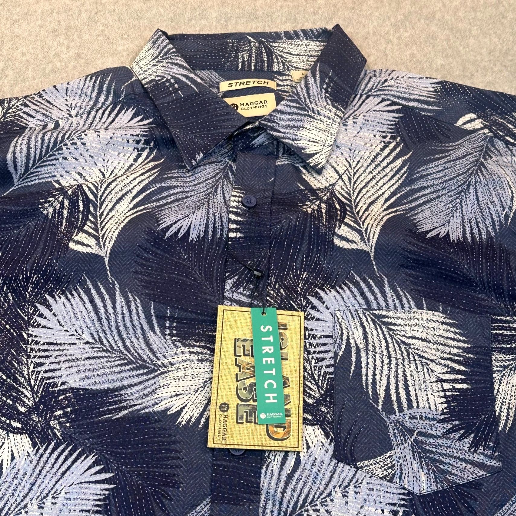 Haggar VINTAGE Haggar Island Ease Button-Up Shirt L Storm Blue Graphic Print Short Sleeve Hawaiian NWT Mens Size US L / EU 52-54 / 3 - 3 Thumbnail