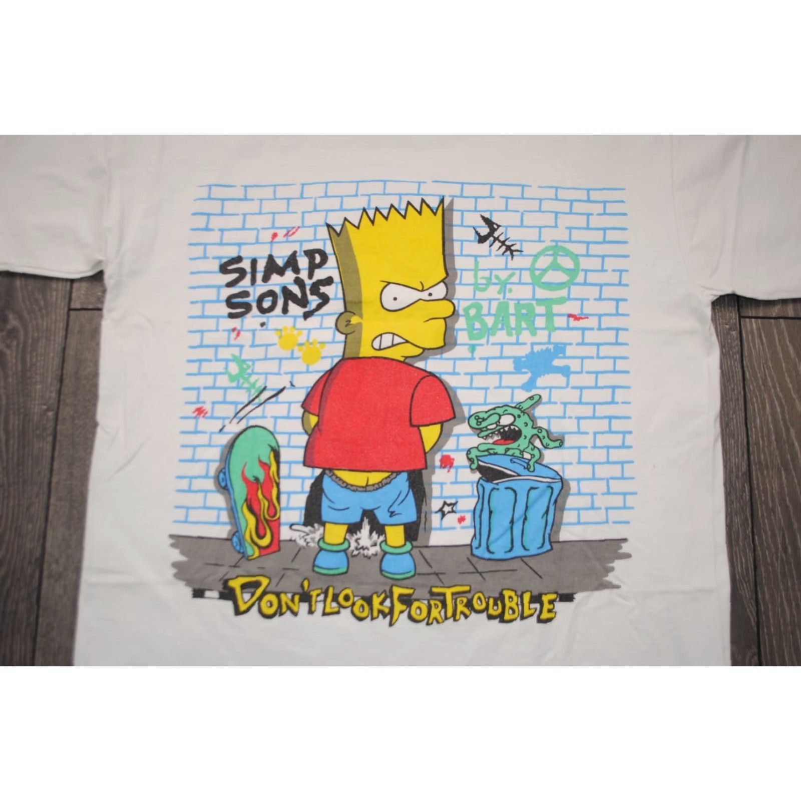 Vintage VINTAGE The Simpsons T-SHIRT 1990S DON’T LOOK M White S-XS? Wait original. Size US M / EU 48-50 / 2 - 8 Thumbnail