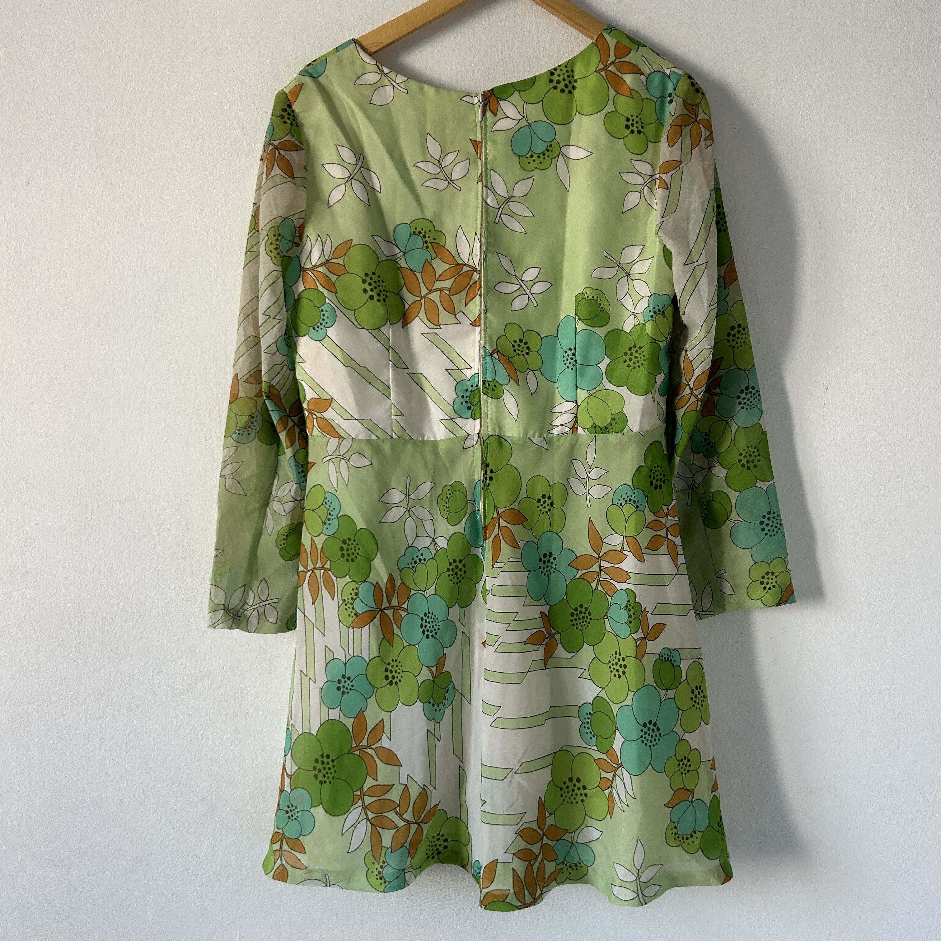Vintage vintage 70s floral mini dress Size M / US 6-8 / IT 42-44 - 9 Thumbnail