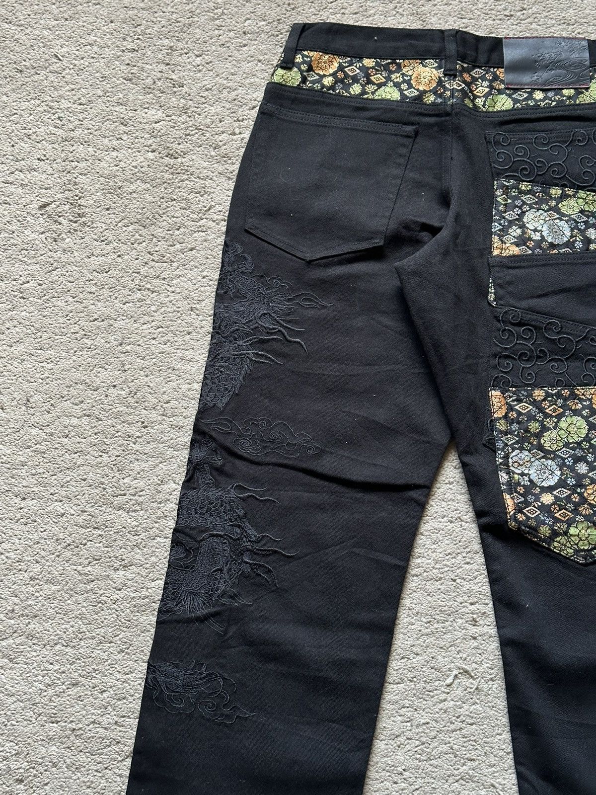 Karakuri Tamashii Japanese Motif Embroidered Dragon Multi-Pocket jeans Size US 29 - 9 Thumbnail