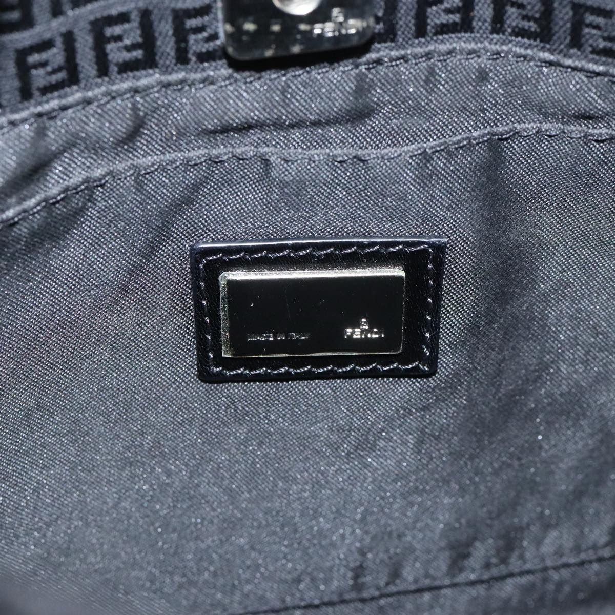 Fendi FENDI Zucchino Canvas Shoulder Bag Black Size ONE SIZE - 16 Thumbnail
