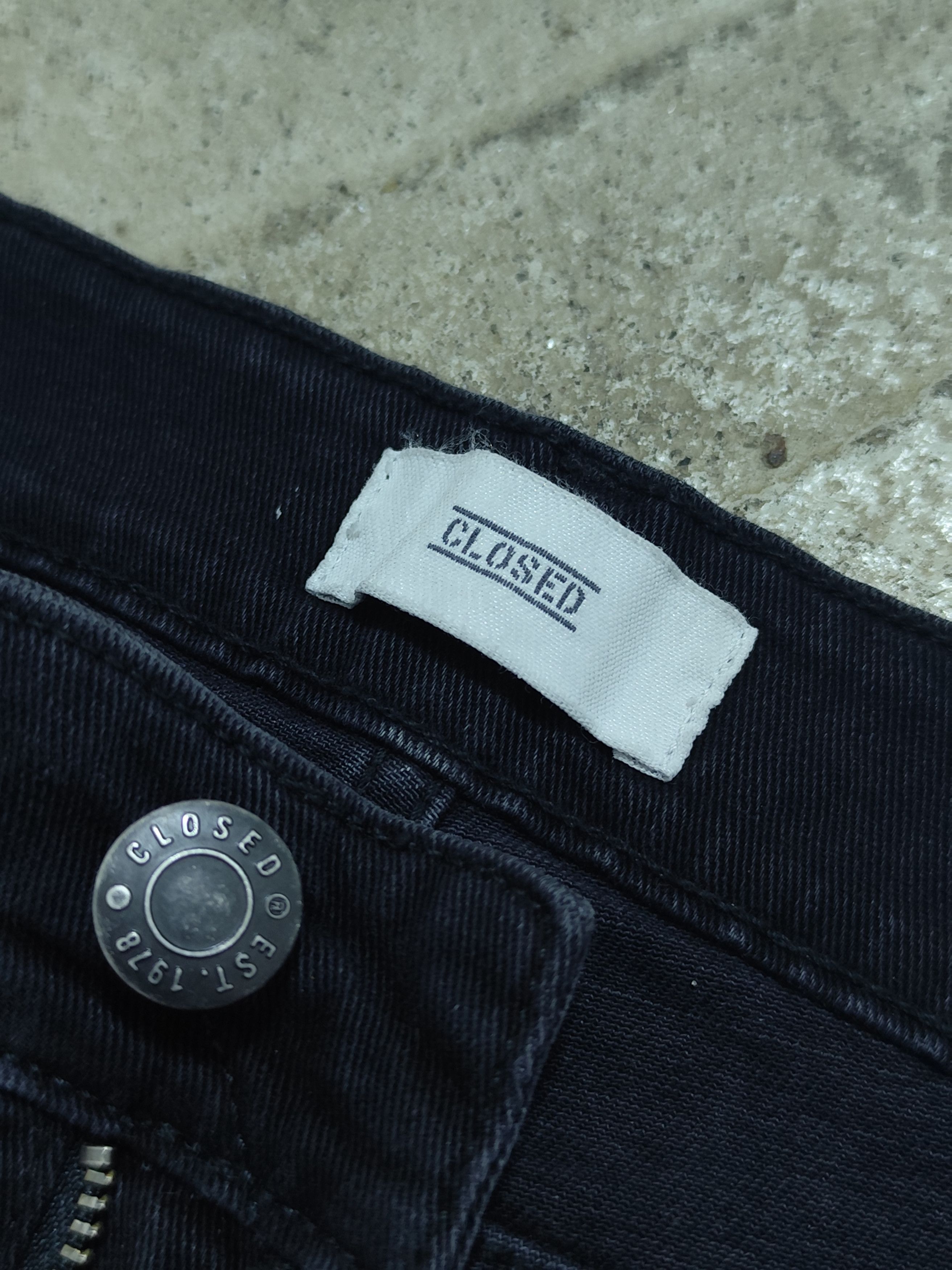 CLOSED × Marithe + Francois Girbaud Closed Unity Slim washed black Size US 30 / EU 46 - 13 Thumbnail