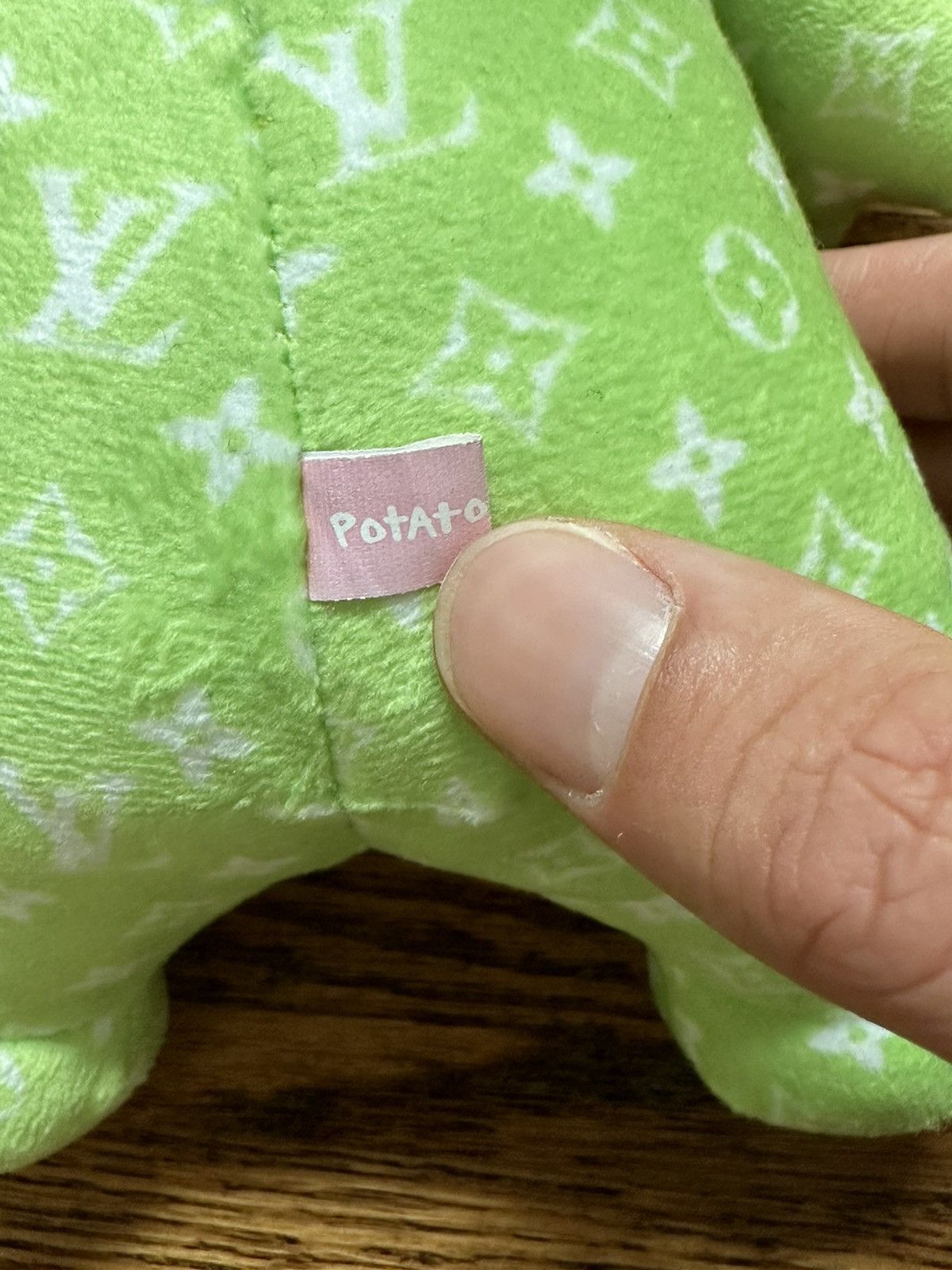 Imran Potato Imran Potato Louis Vuitton Teletubby Green Size ONE SIZE - 5 Thumbnail