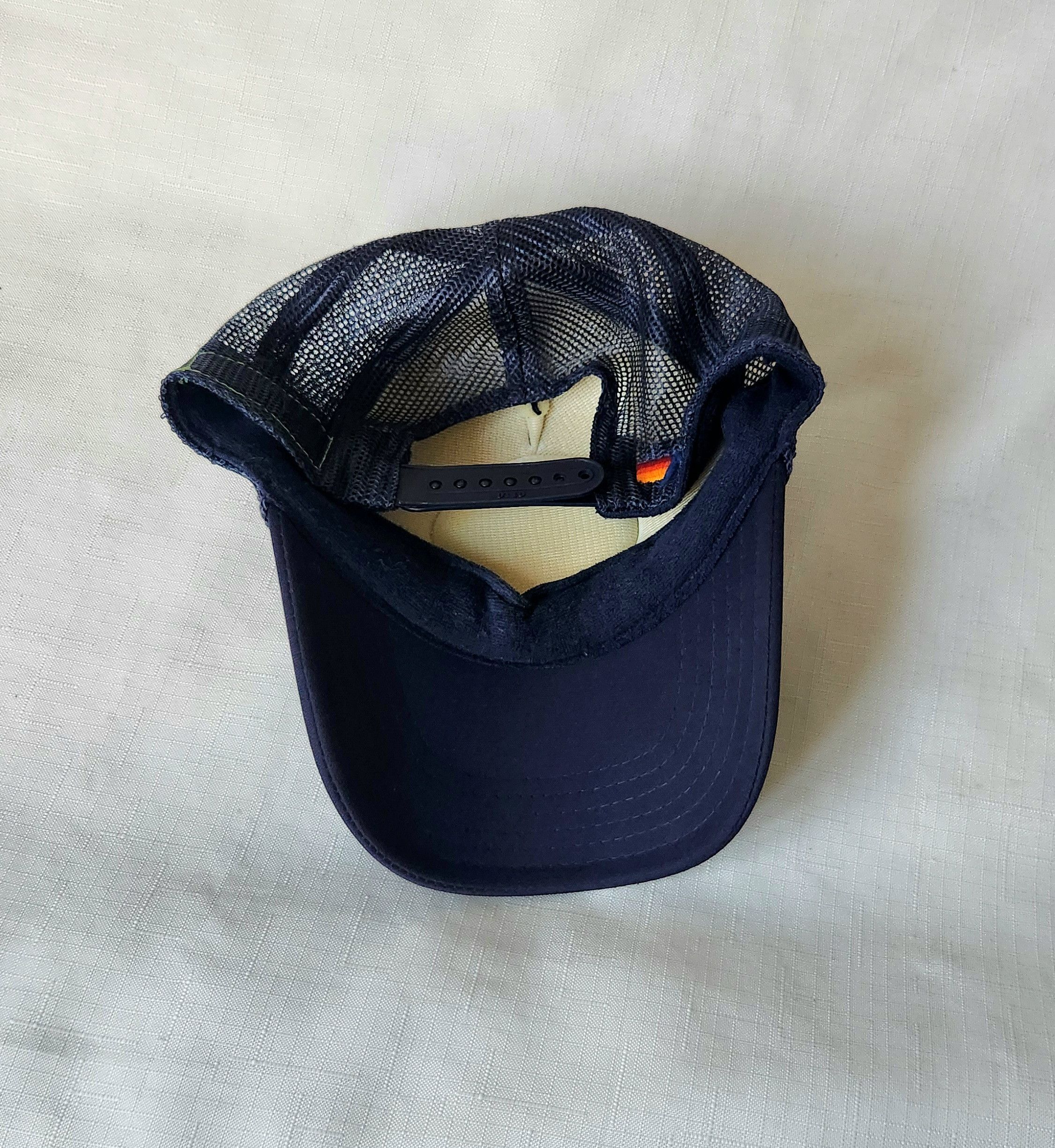 Aviator Nation AVIATOR NATION Rare Unisex Laguna Beach CA. TRUCKER HAT Size ONE SIZE - 6 Thumbnail