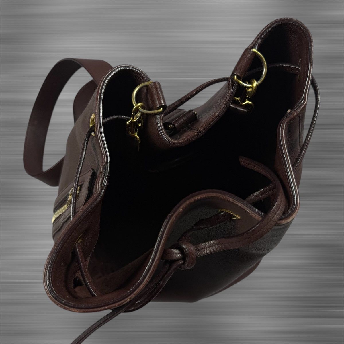 Saint Laurent Paris × Yves Saint Laurent Saint Laurent Paris Oxblood/Burgundy Bucket Bag Size ONE SIZE - 4 Thumbnail