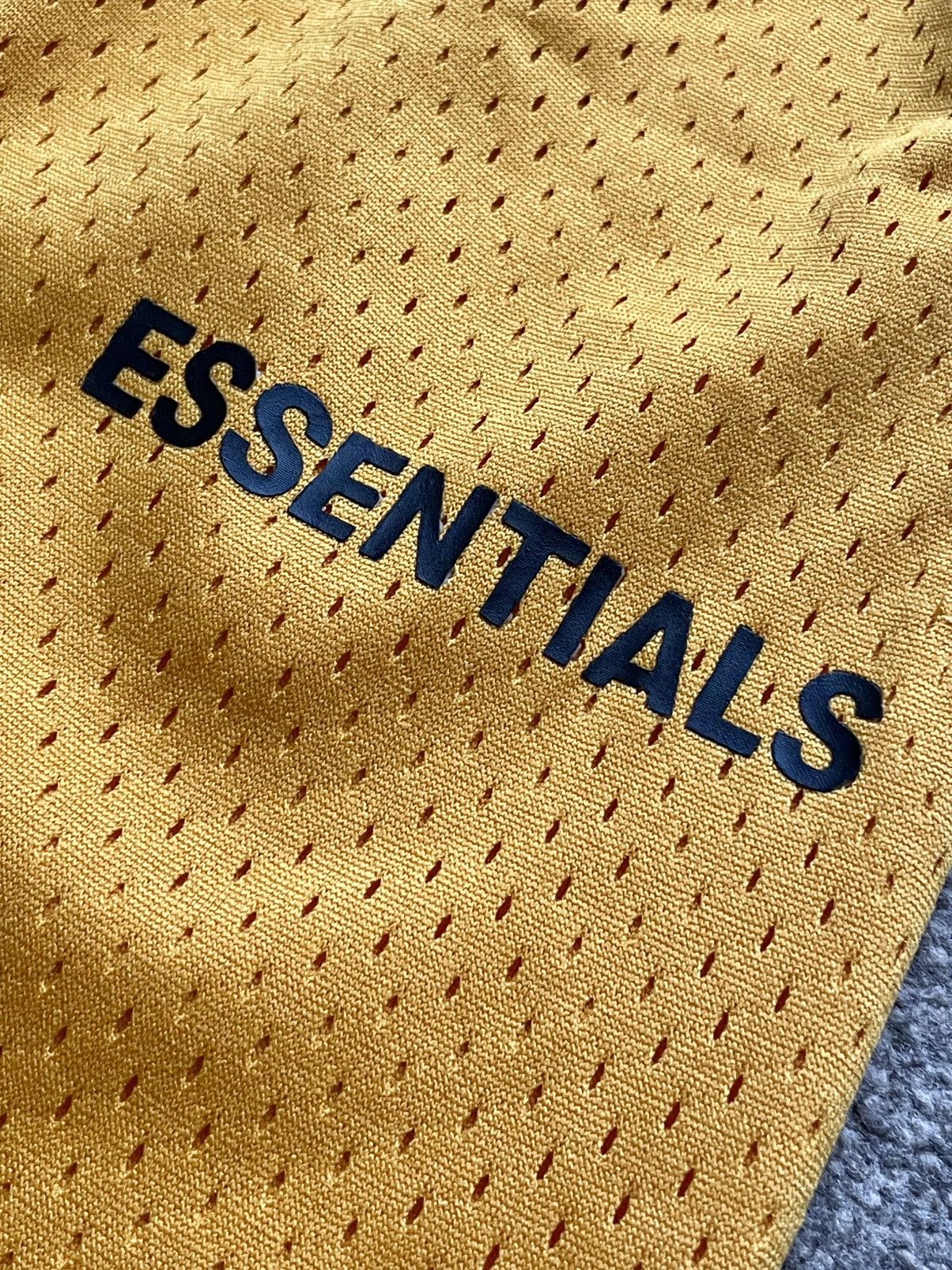 Fear of God FOG Essentials FW18 Mesh Shorts - Taxi Yellow Size US 34 / EU 50 - 3 Thumbnail