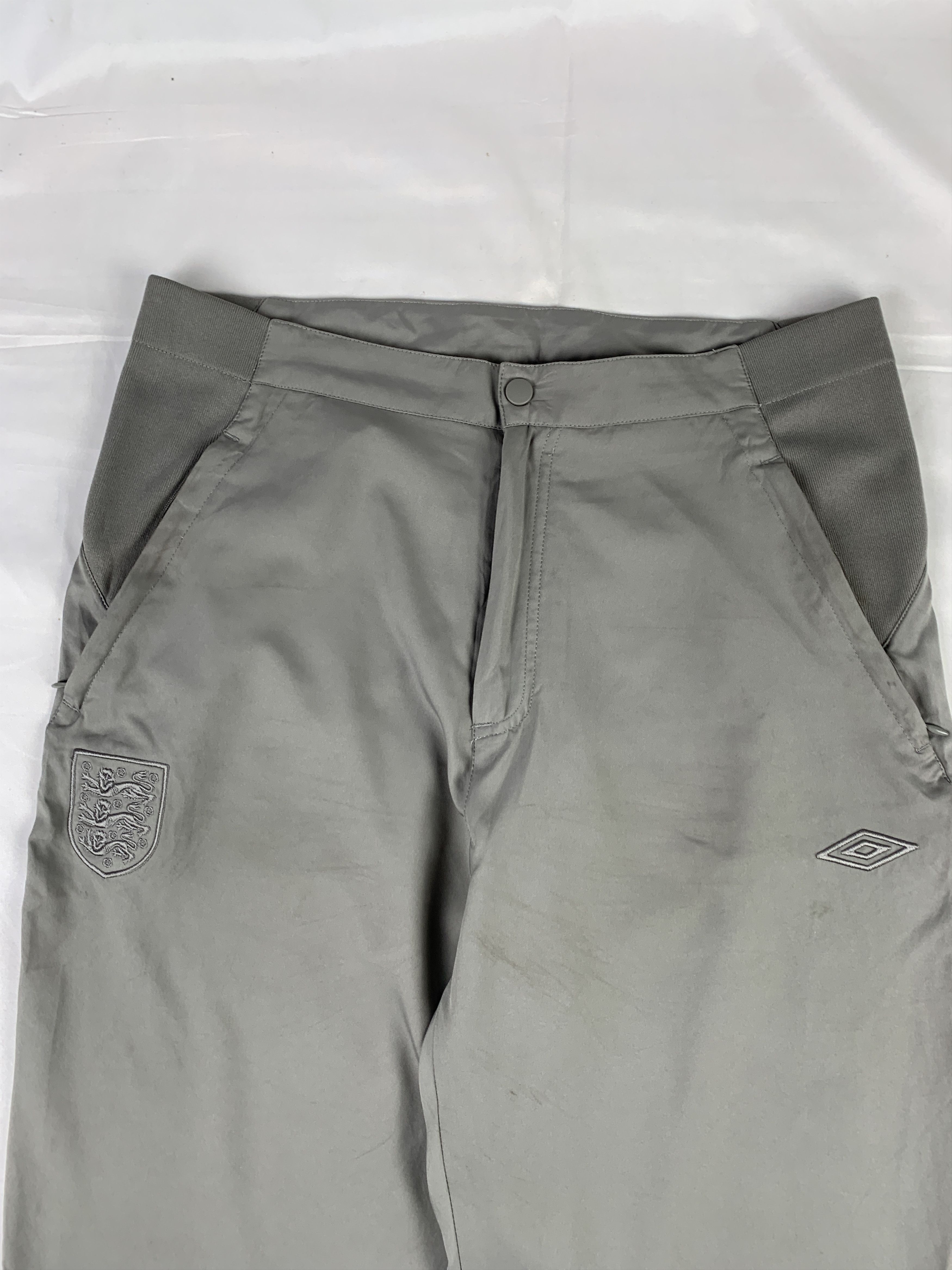 Slam Jam × Umbro Umbro England FC Essentials Gray Track Pants (L) Size US 33 - 4 Thumbnail