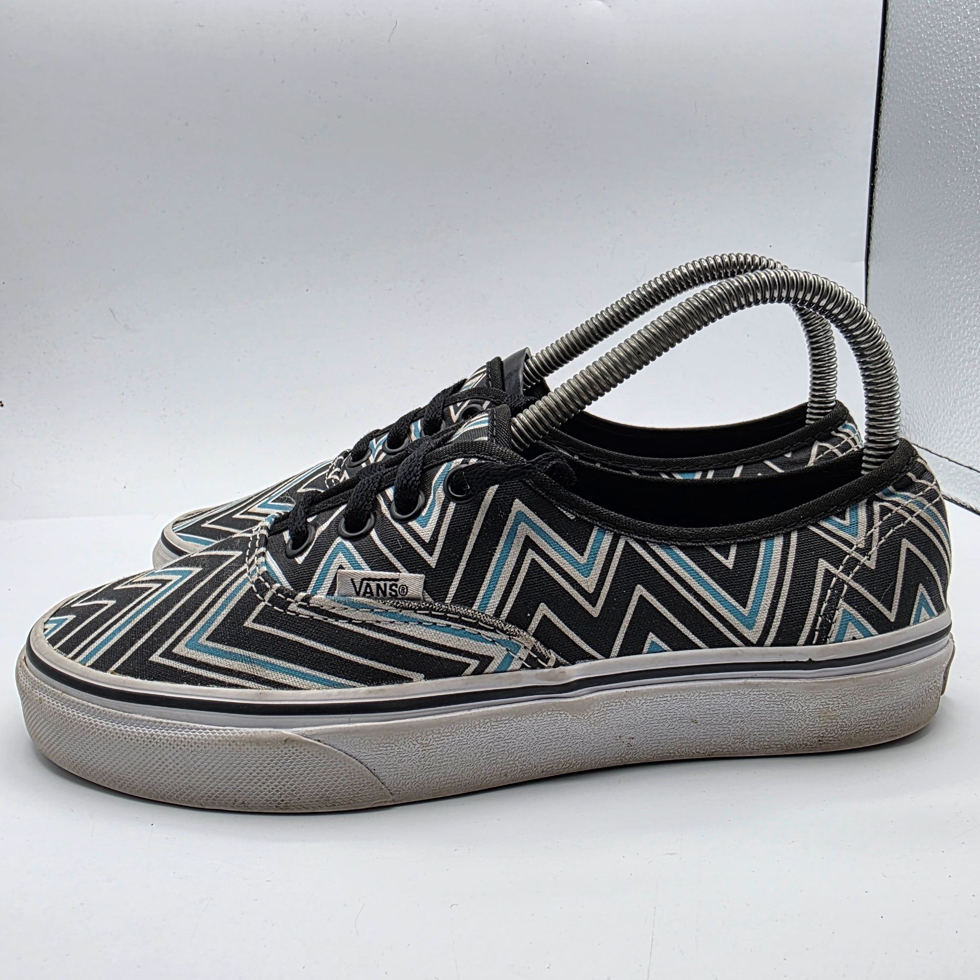 Vans Vans Authentic Chevron Print Womens Size 7.5 Black White Low Size US 7.5 / IT 37.5 - 13 Thumbnail