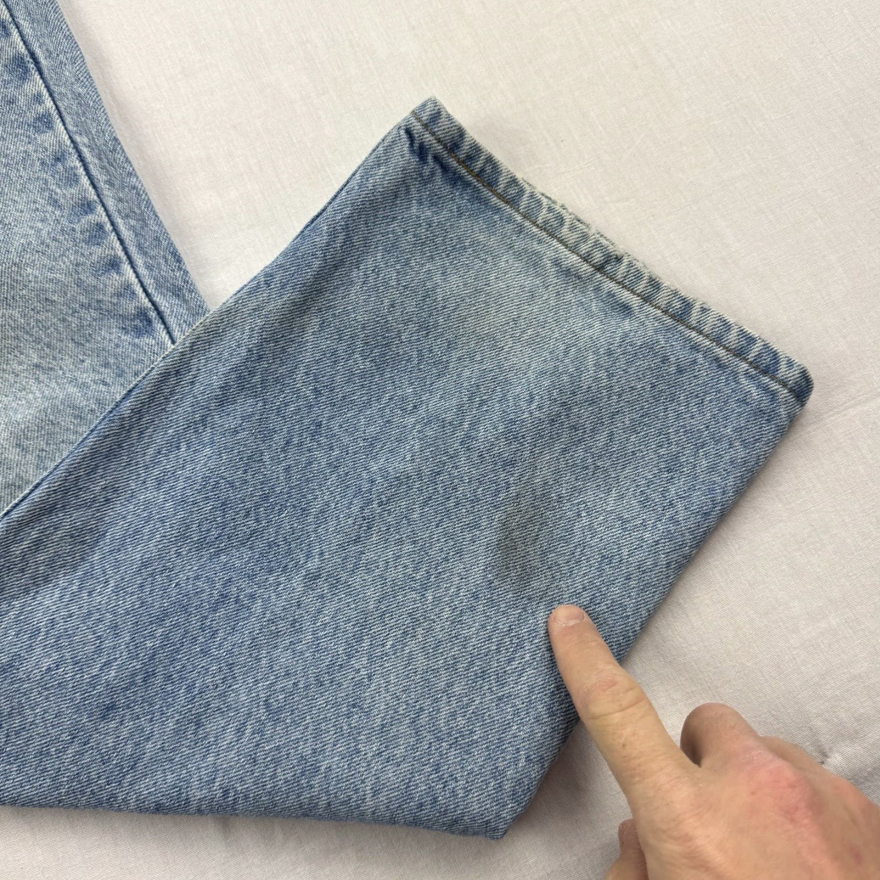 Levi's VINTAGE Levi's 540 Jeans Men's Adult 40x32 Blue Distressed 80s Made In USA USA 90s 80s Size US 40 / EU 56 - 2 Thumbnail
